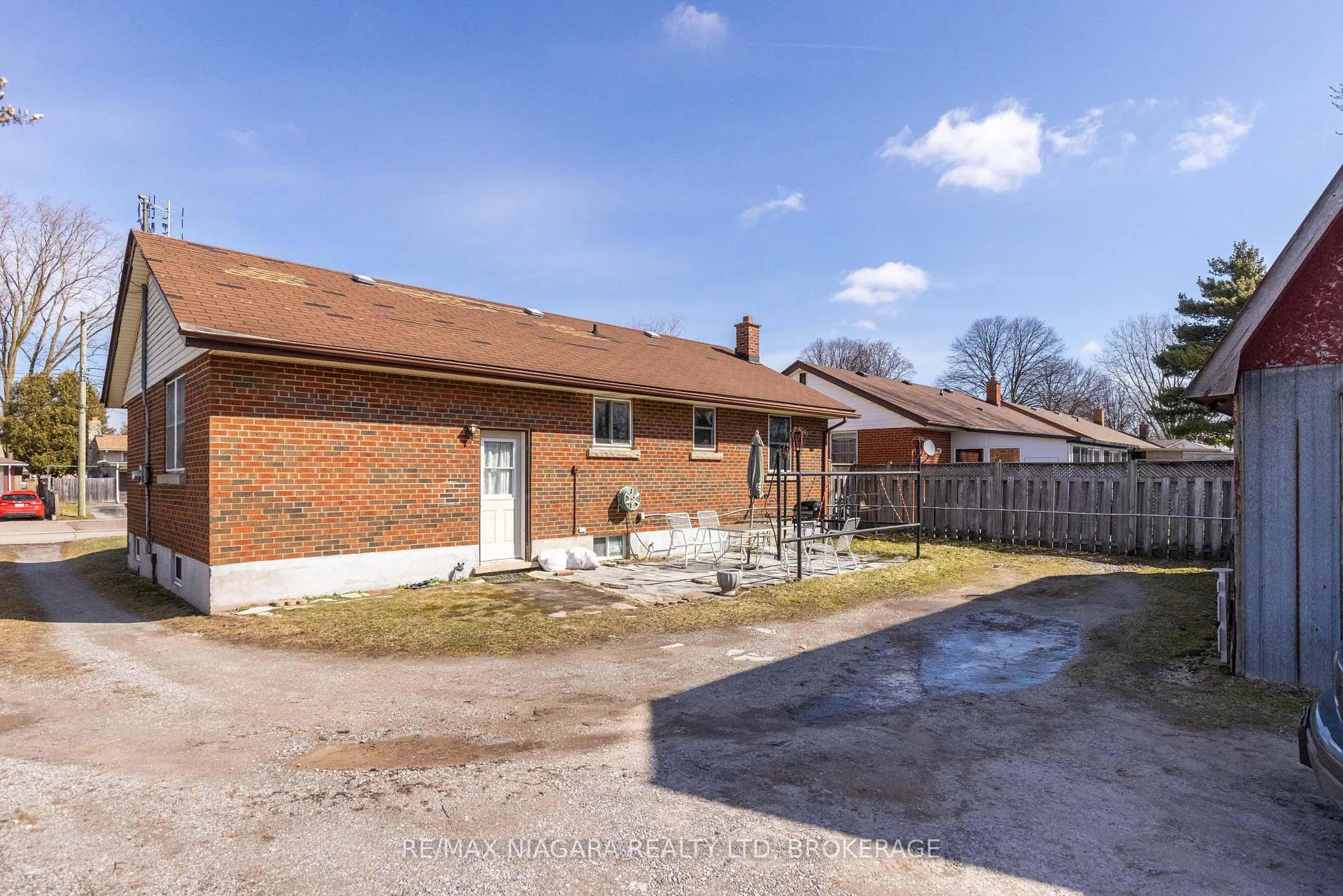 Photo 21 of 6438 Wendy Drive, Niagara Falls, Oldfield — HOMEH