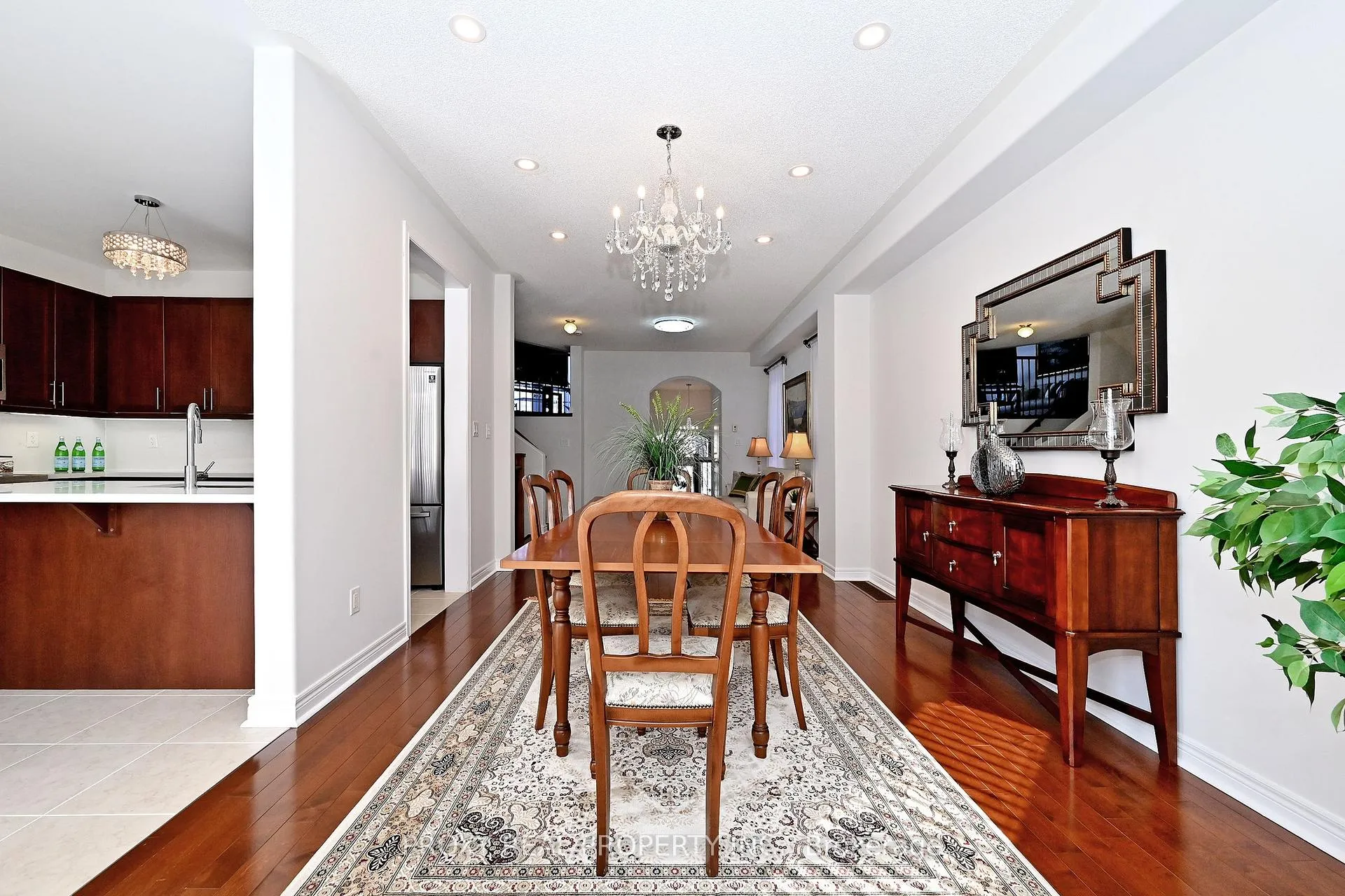 Photo 15 of 133 Foxwood Road, Vaughan, Patterson — HOMEH