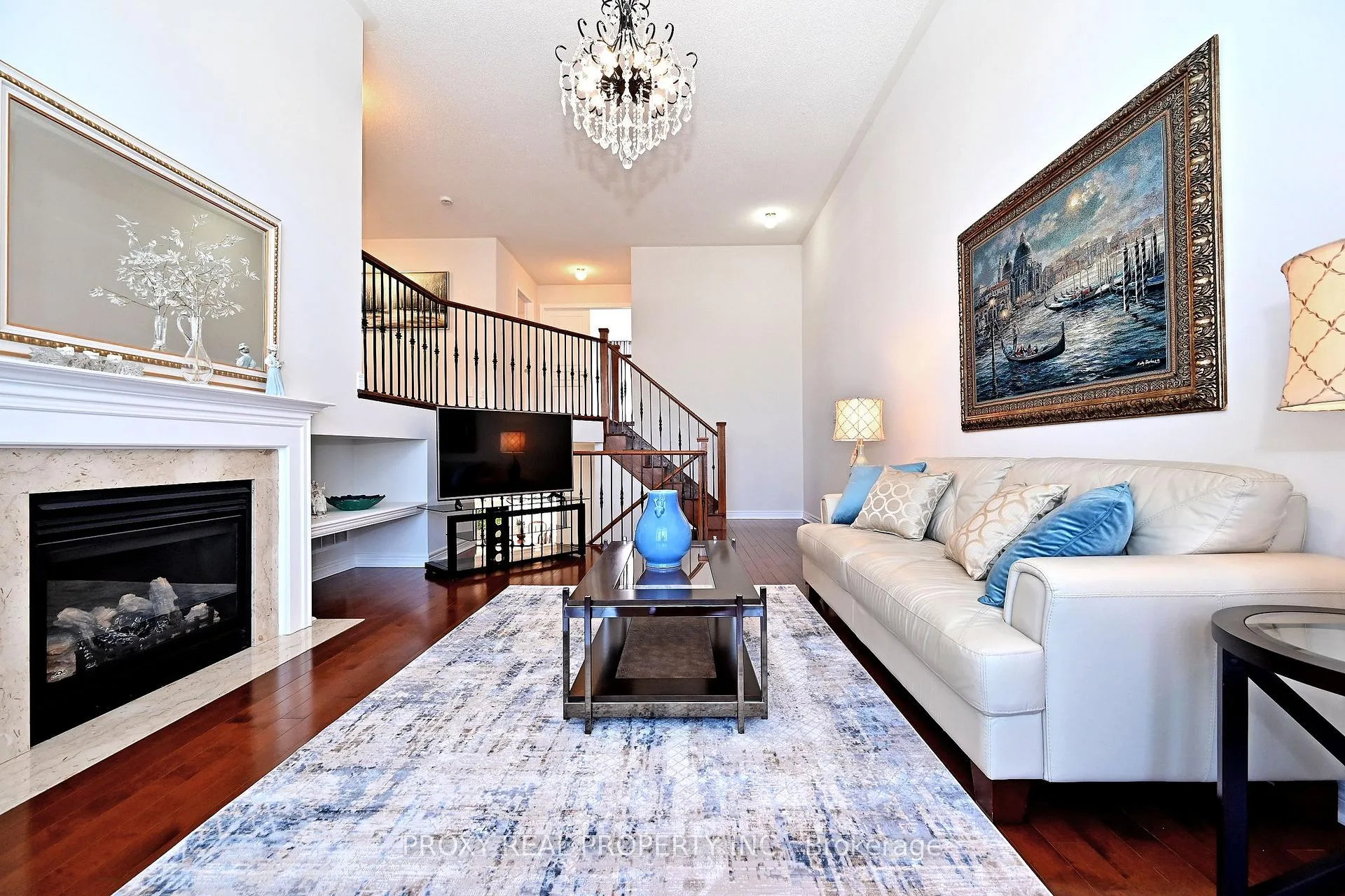 Photo 33 of 133 Foxwood Road, Vaughan, Patterson — HOMEH
