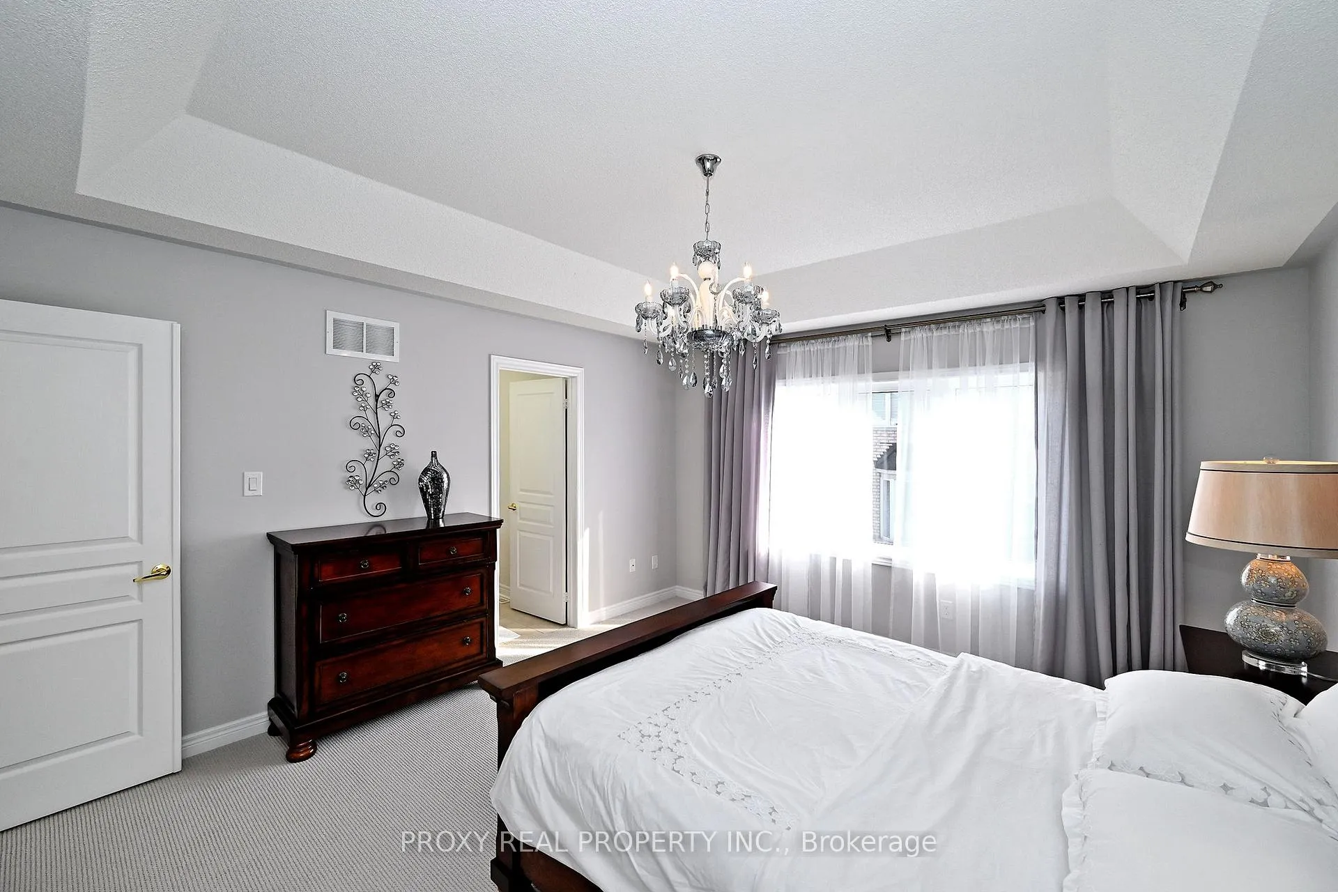 Photo 37 of 133 Foxwood Road, Vaughan, Patterson — HOMEH