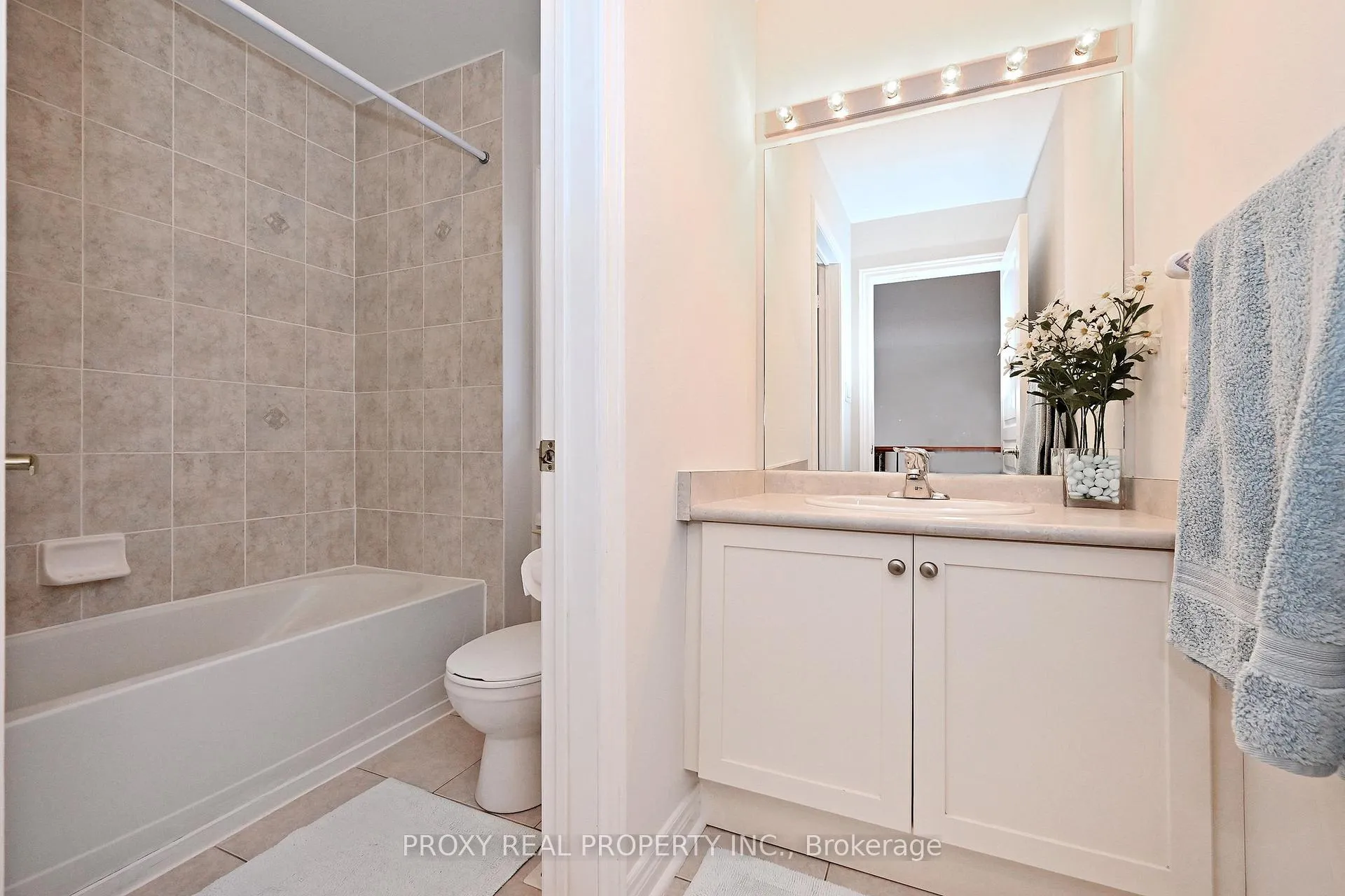 Photo 45 of 133 Foxwood Road, Vaughan, Patterson — HOMEH