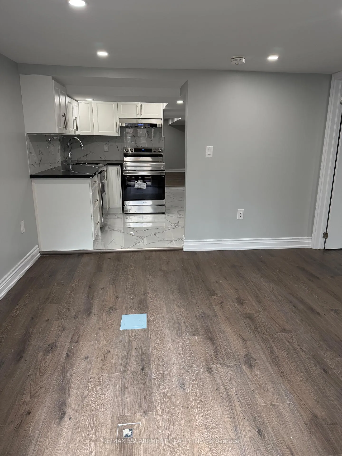 Photo 2 of Unit LOWER, 276 Belmoral Avenue N, Hamilton, Crown Point — HOMEH
