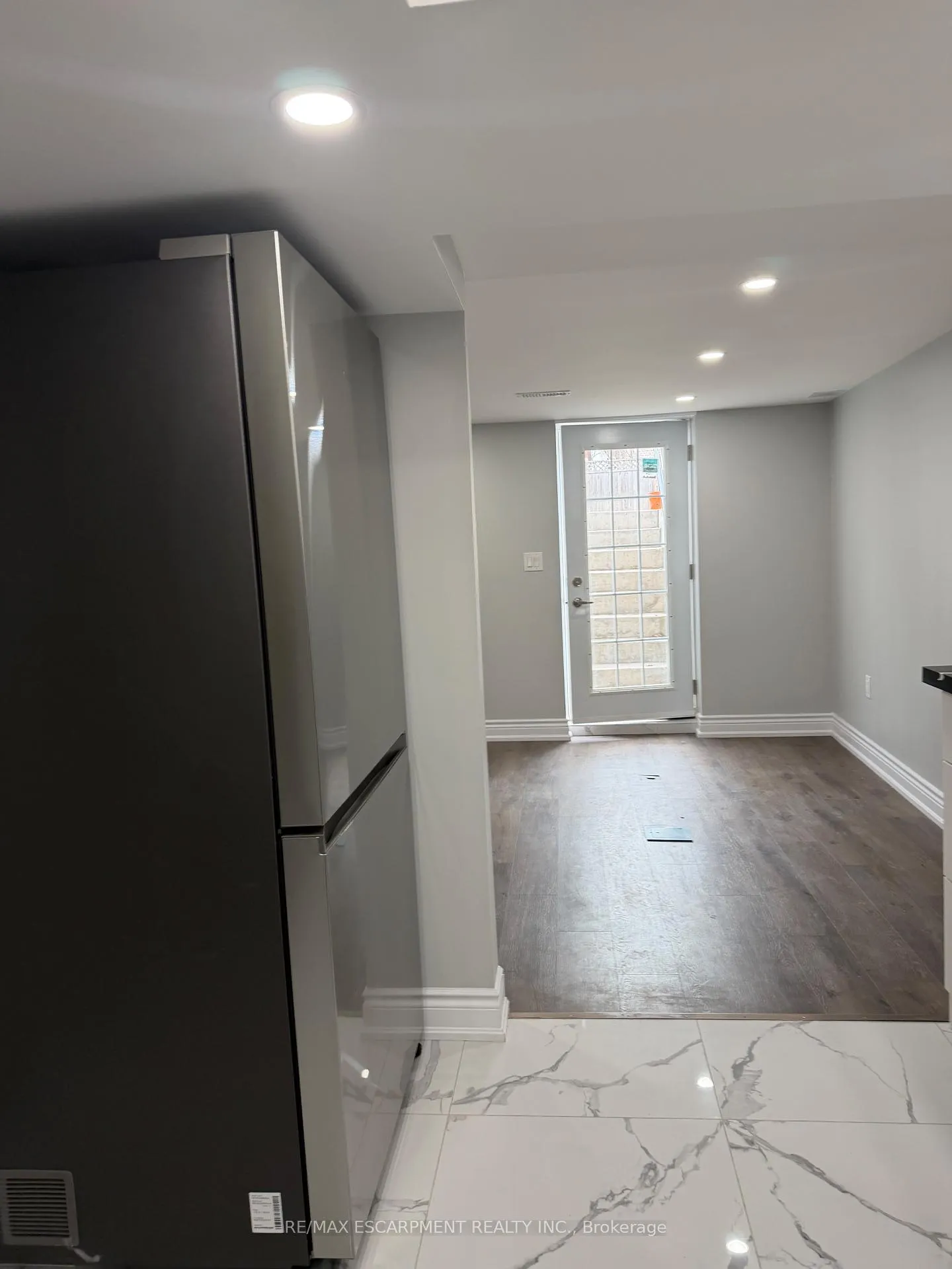 Photo 7 of Unit LOWER, 276 Belmoral Avenue N, Hamilton, Crown Point — HOMEH