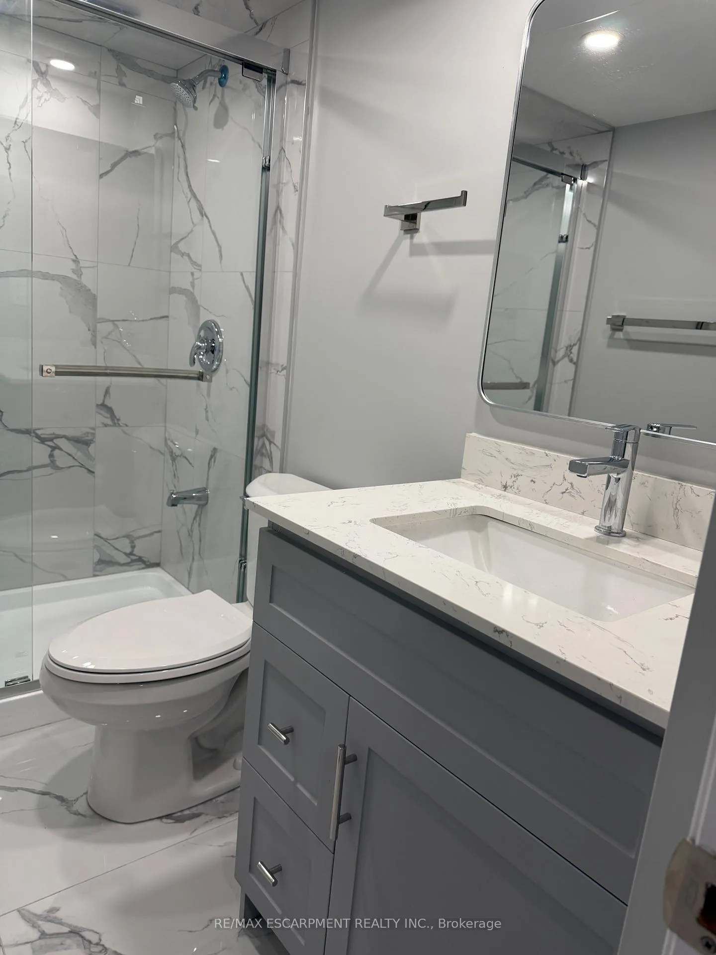 Photo 11 of Unit LOWER, 276 Belmoral Avenue N, Hamilton, Crown Point — HOMEH