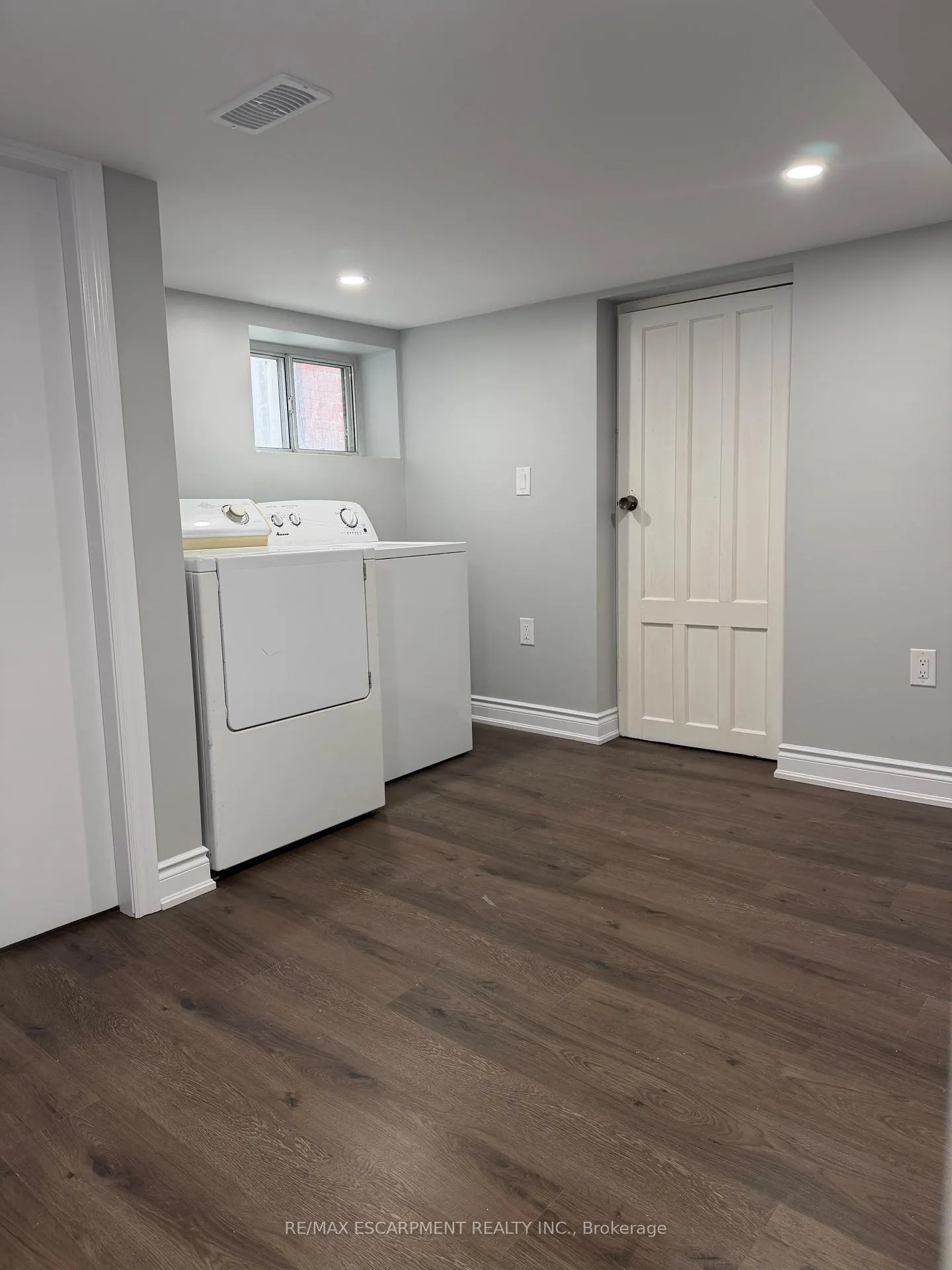 Photo 12 of Unit LOWER, 276 Belmoral Avenue N, Hamilton, Crown Point — HOMEH