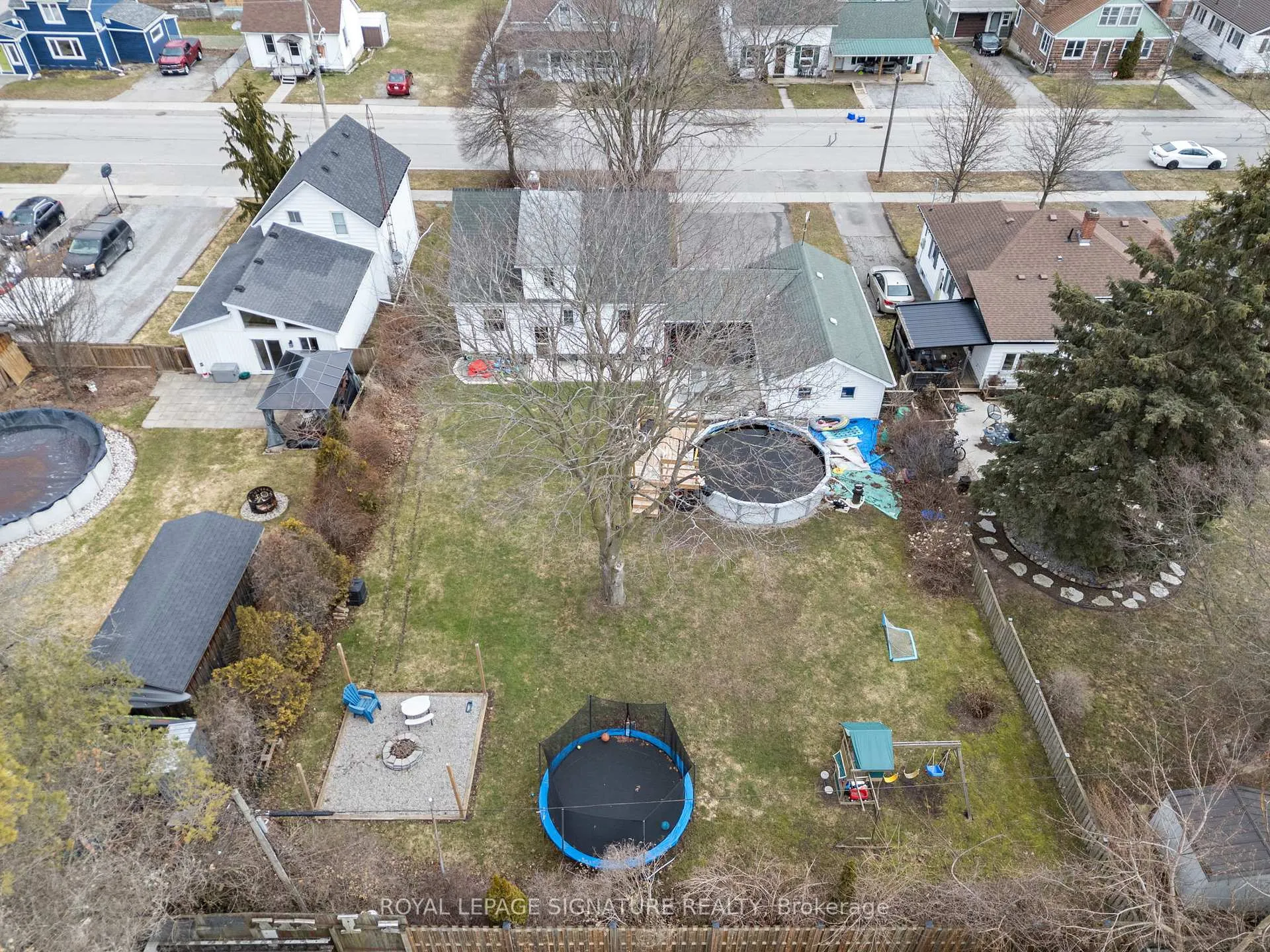 Photo 4 of 421 St Andrew Street, Norfolk, Port Dover — HOMEH