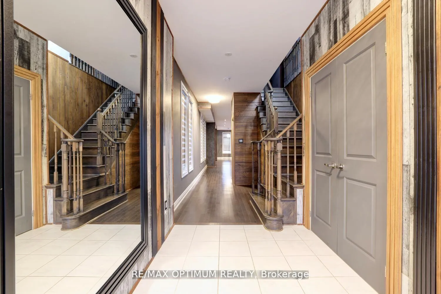 Photo 5 of 42 Oakmore Lane, Brampton, Bram West — HOMEH
