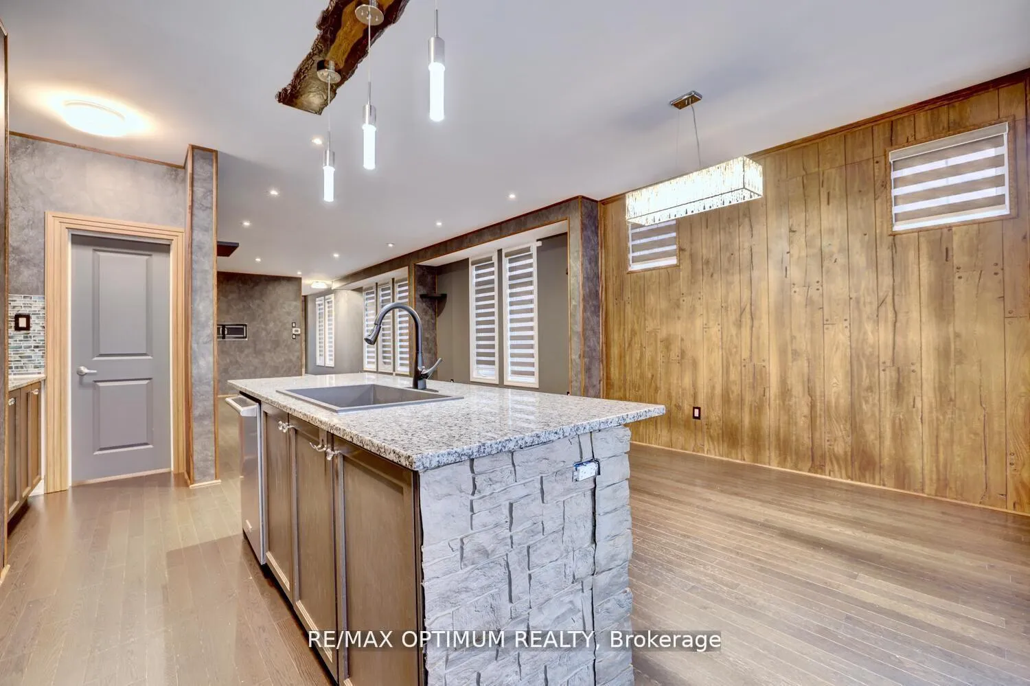 Photo 13 of 42 Oakmore Lane, Brampton, Bram West — HOMEH