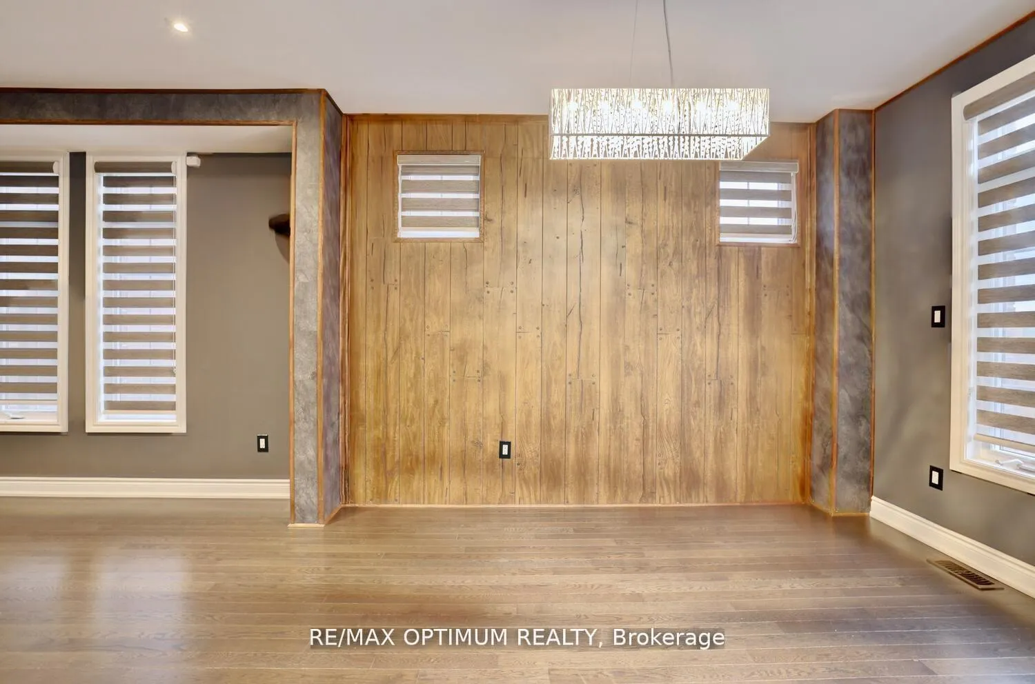 Photo 20 of 42 Oakmore Lane, Brampton, Bram West — HOMEH