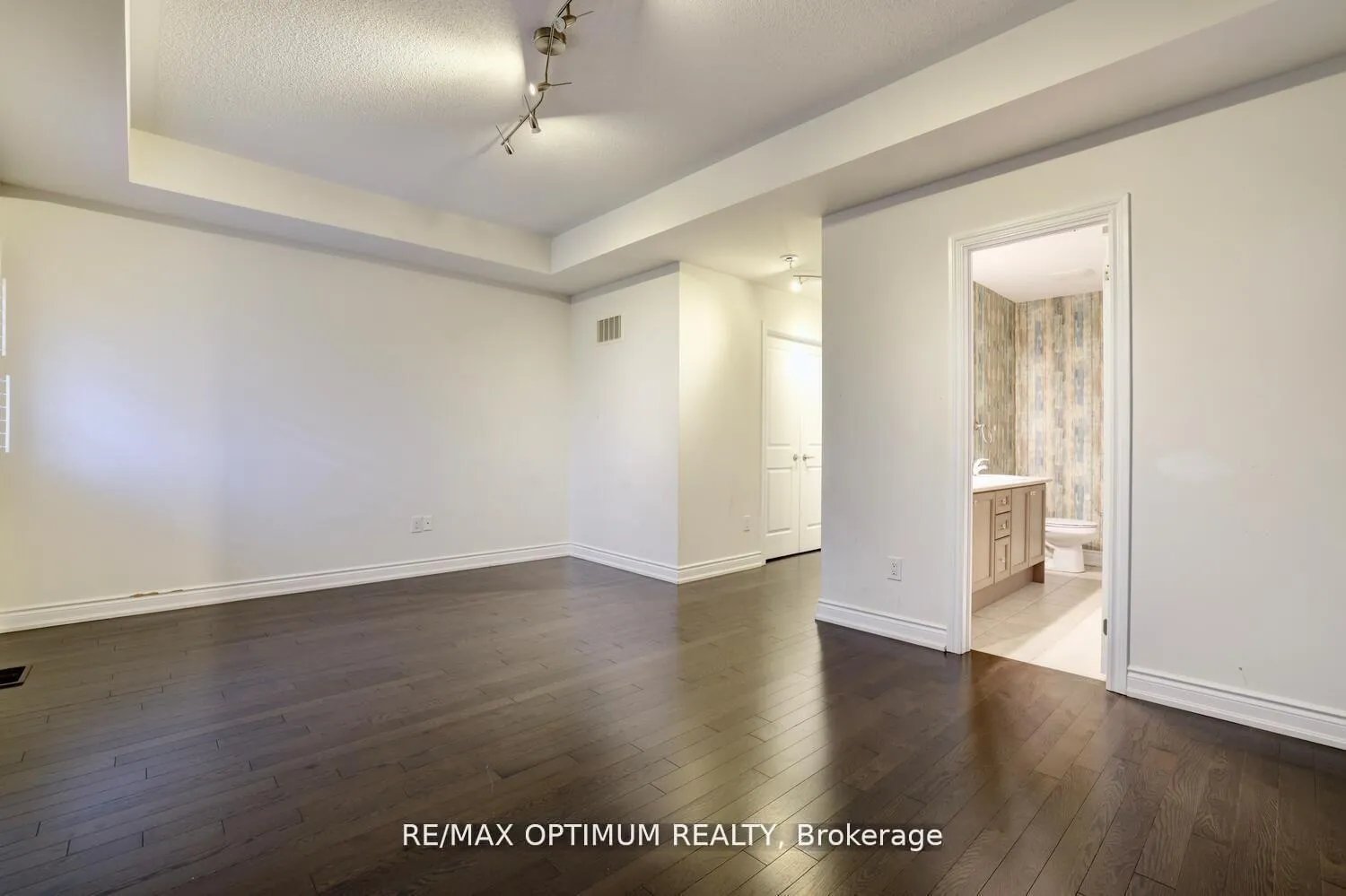 Photo 28 of 42 Oakmore Lane, Brampton, Bram West — HOMEH