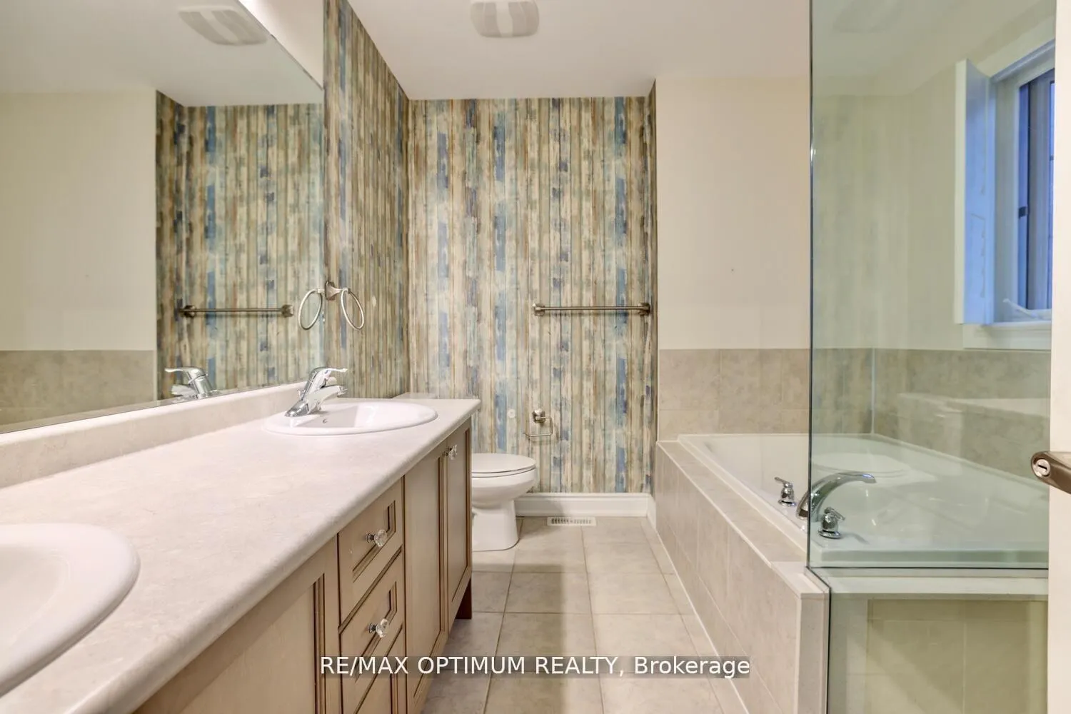 Photo 29 of 42 Oakmore Lane, Brampton, Bram West — HOMEH