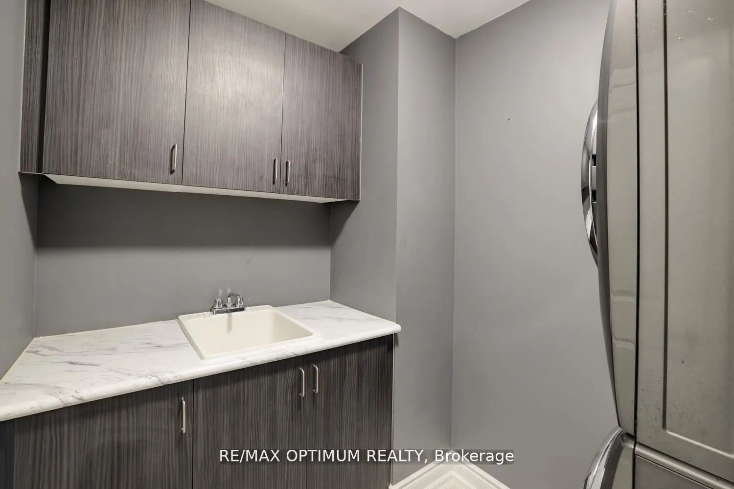 Photo 33 of 42 Oakmore Lane, Brampton, Bram West — HOMEH