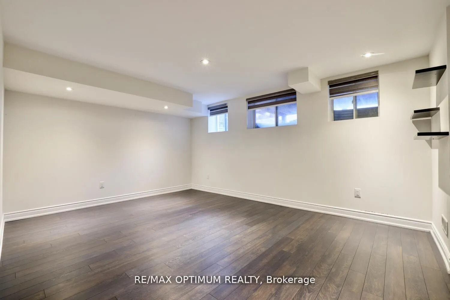 Photo 42 of 42 Oakmore Lane, Brampton, Bram West — HOMEH