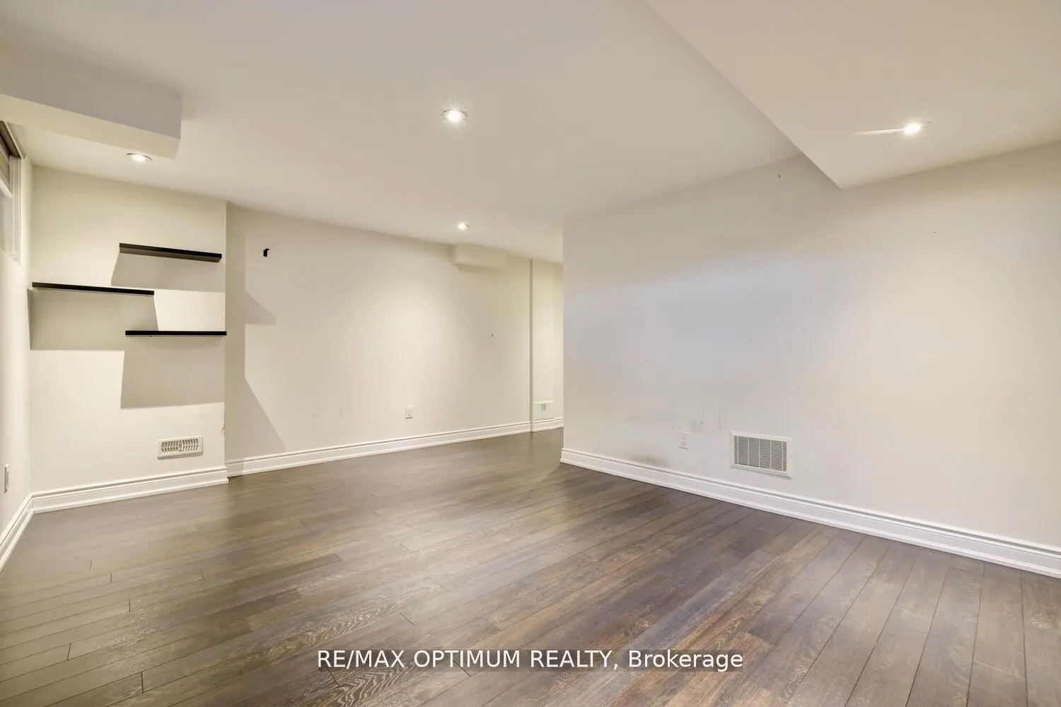 Photo 44 of 42 Oakmore Lane, Brampton, Bram West — HOMEH