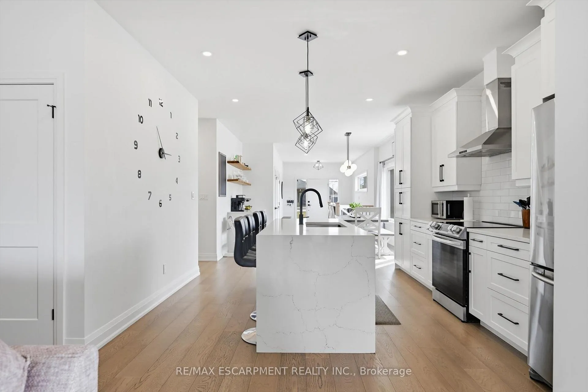 Photo 11 of 4 Harvard Court, Welland, Dain City — HOMEH