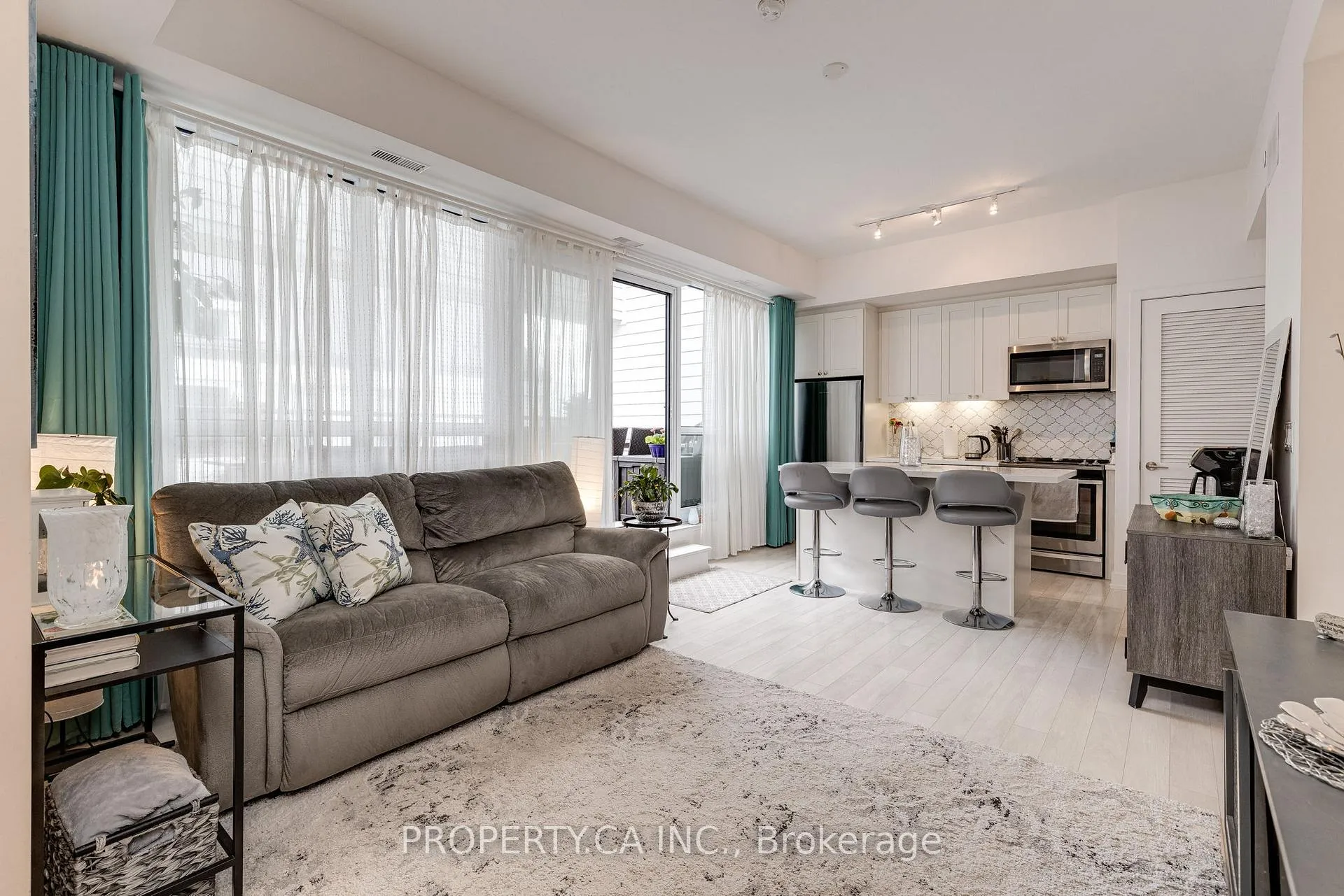 Photo 5 of Unit 130, 331 Broward Way E, Innisfil, Rural Innisfil — HOMEH