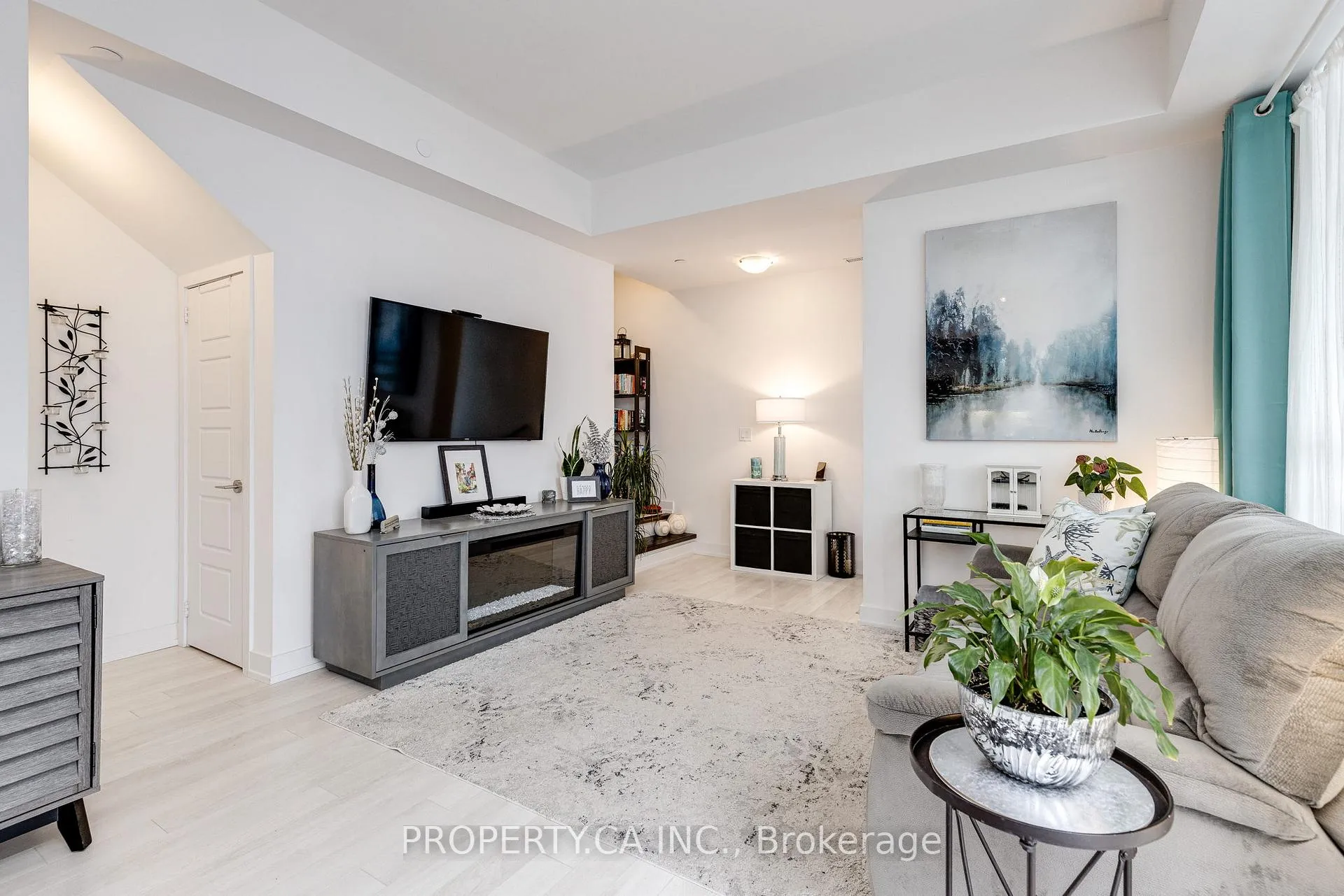 Photo 6 of Unit 130, 331 Broward Way E, Innisfil, Rural Innisfil — HOMEH