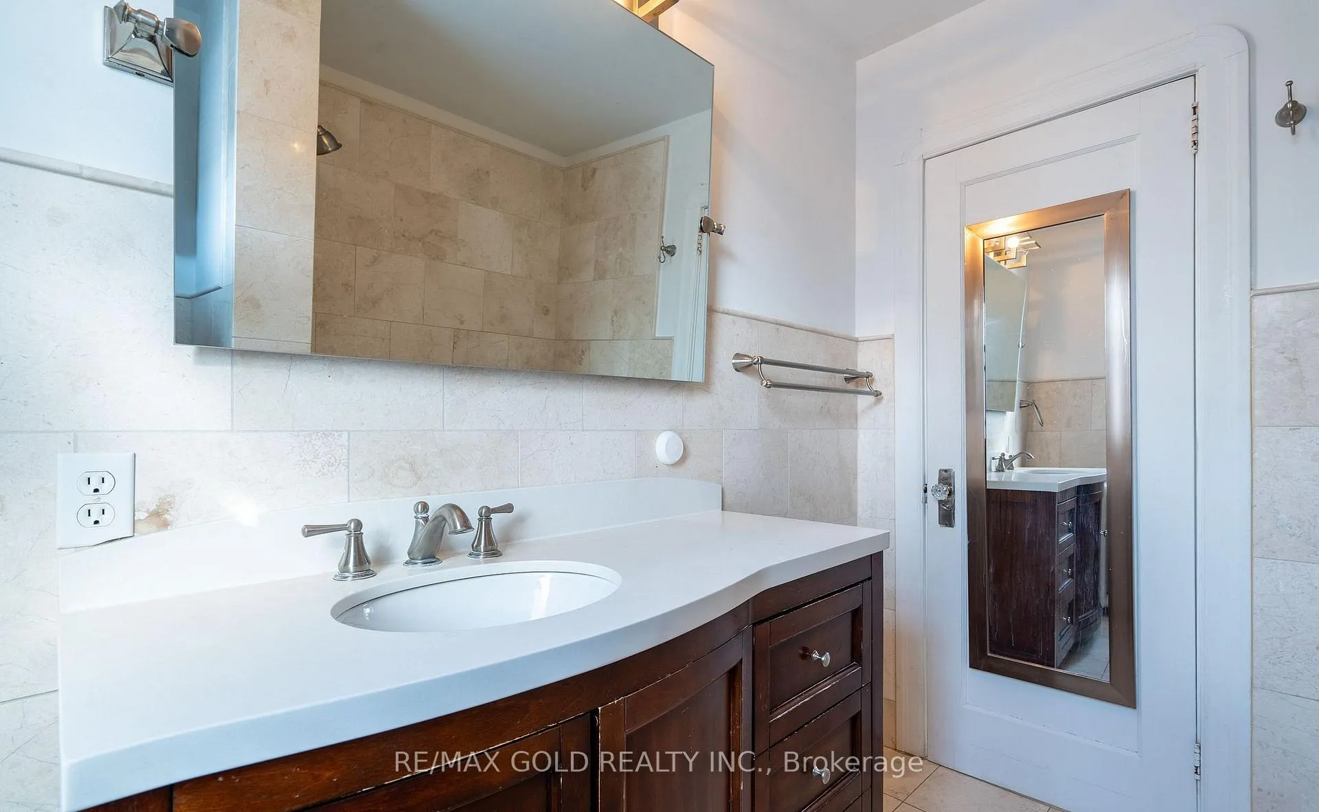 Photo 17 of 65 Long Branch Avenue, Etobicoke, Long Branch — HOMEH