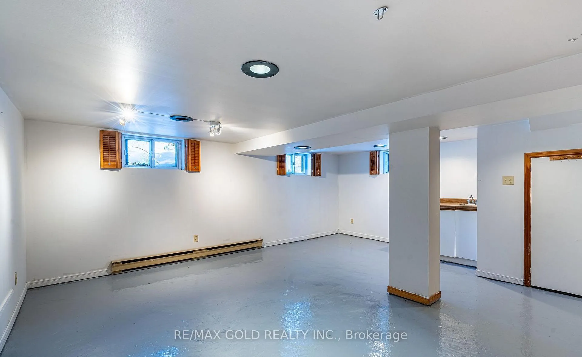 Photo 22 of 65 Long Branch Avenue, Etobicoke, Long Branch — HOMEH