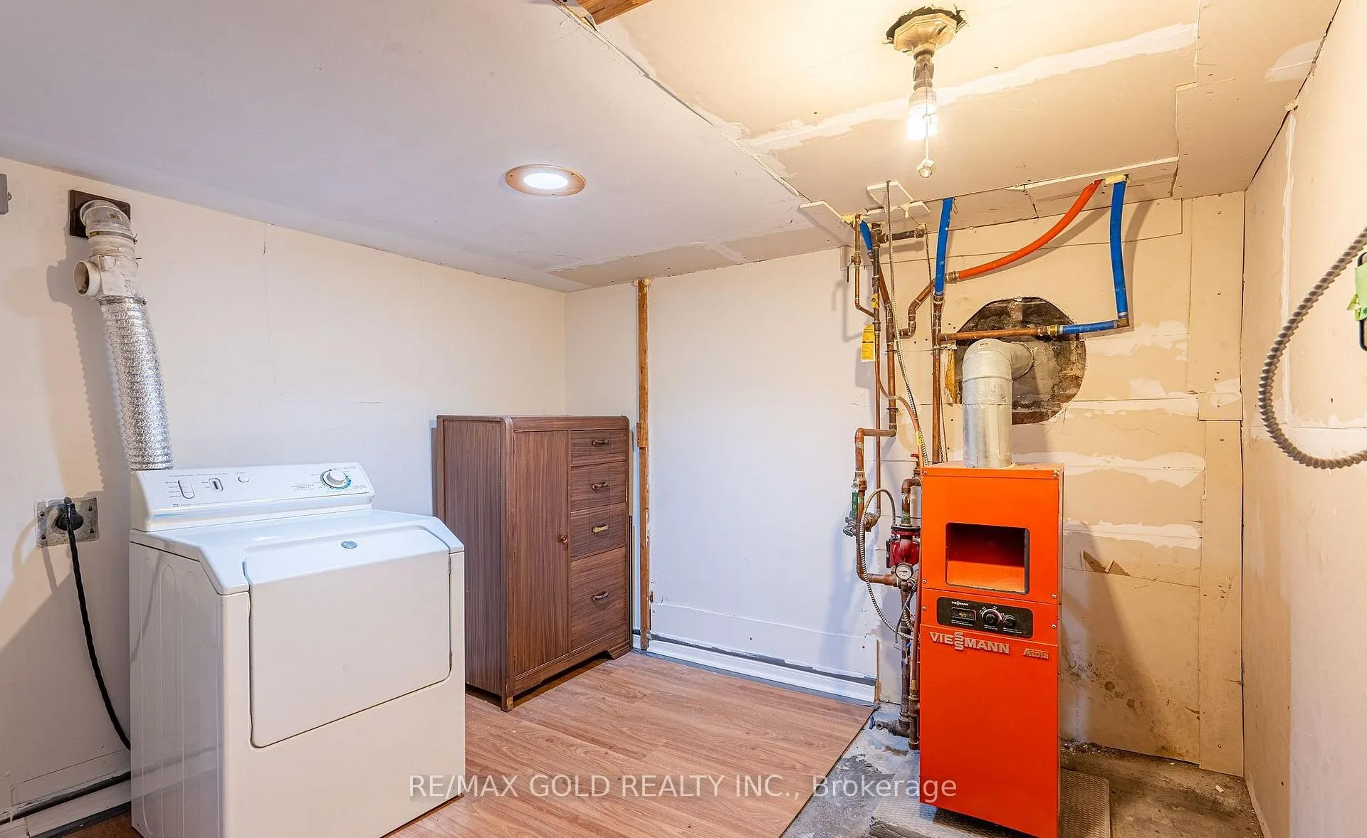 Photo 28 of 65 Long Branch Avenue, Etobicoke, Long Branch — HOMEH