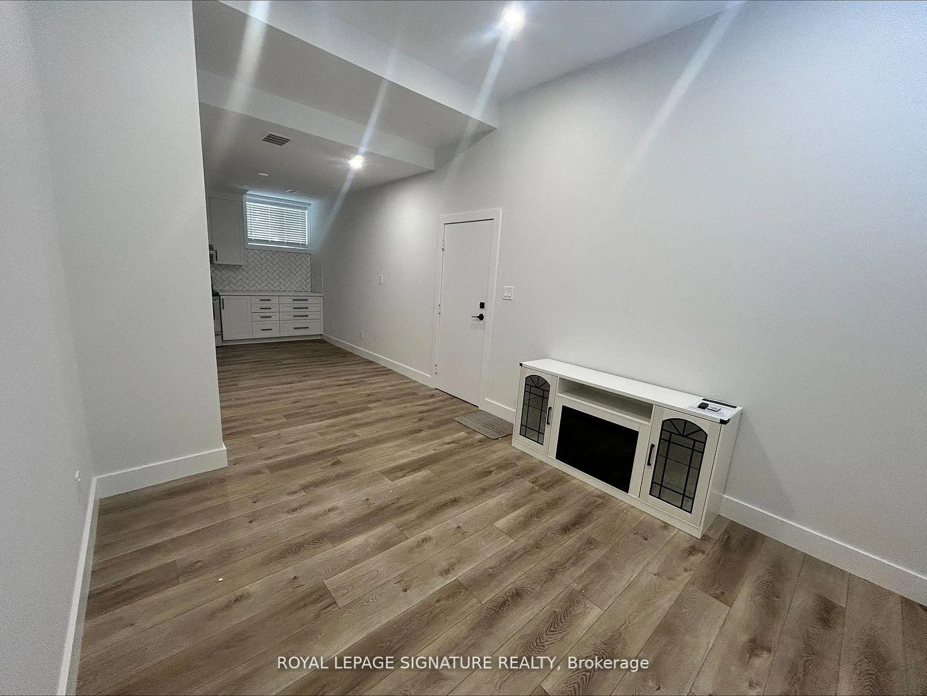 Photo 8 of Unit Bsmt, 49 Alexander Boulevard, Georgina, Sutton & Jackson's Point — HOMEH