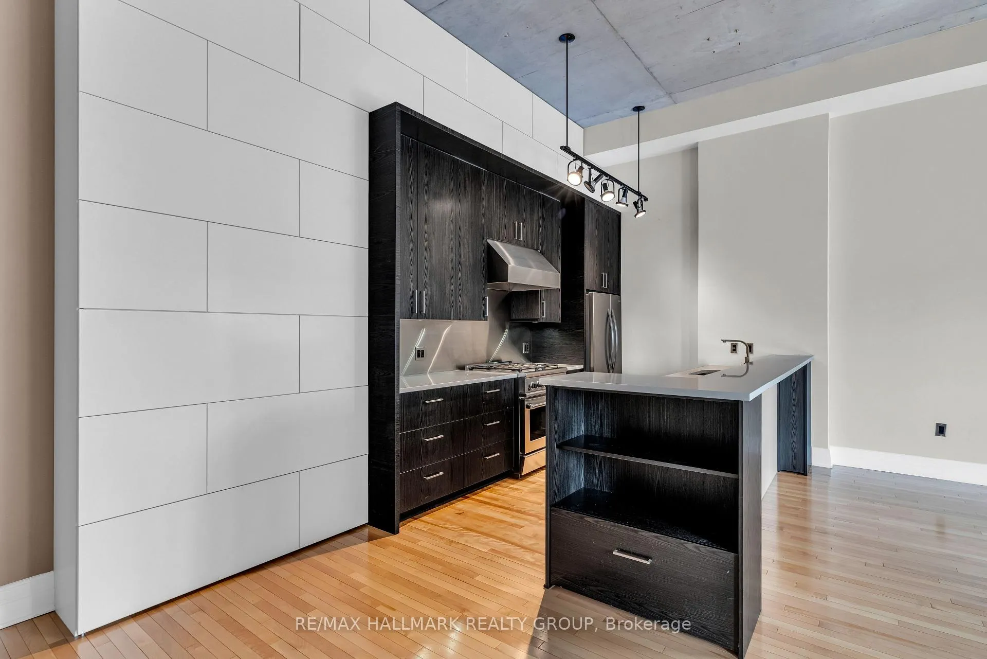 Photo 5 of Unit 206, 420 Berkley Avenue, Ottawa, Westboro West — HOMEH