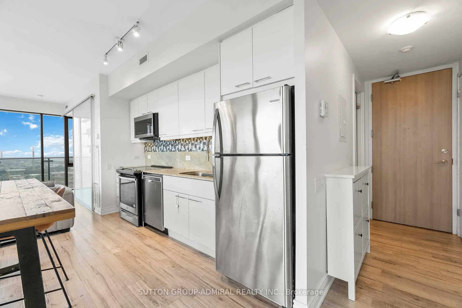 Photo 2 of Unit 3303, 70 Distillery Lane, Toronto, Waterfront Communities — HOMEH