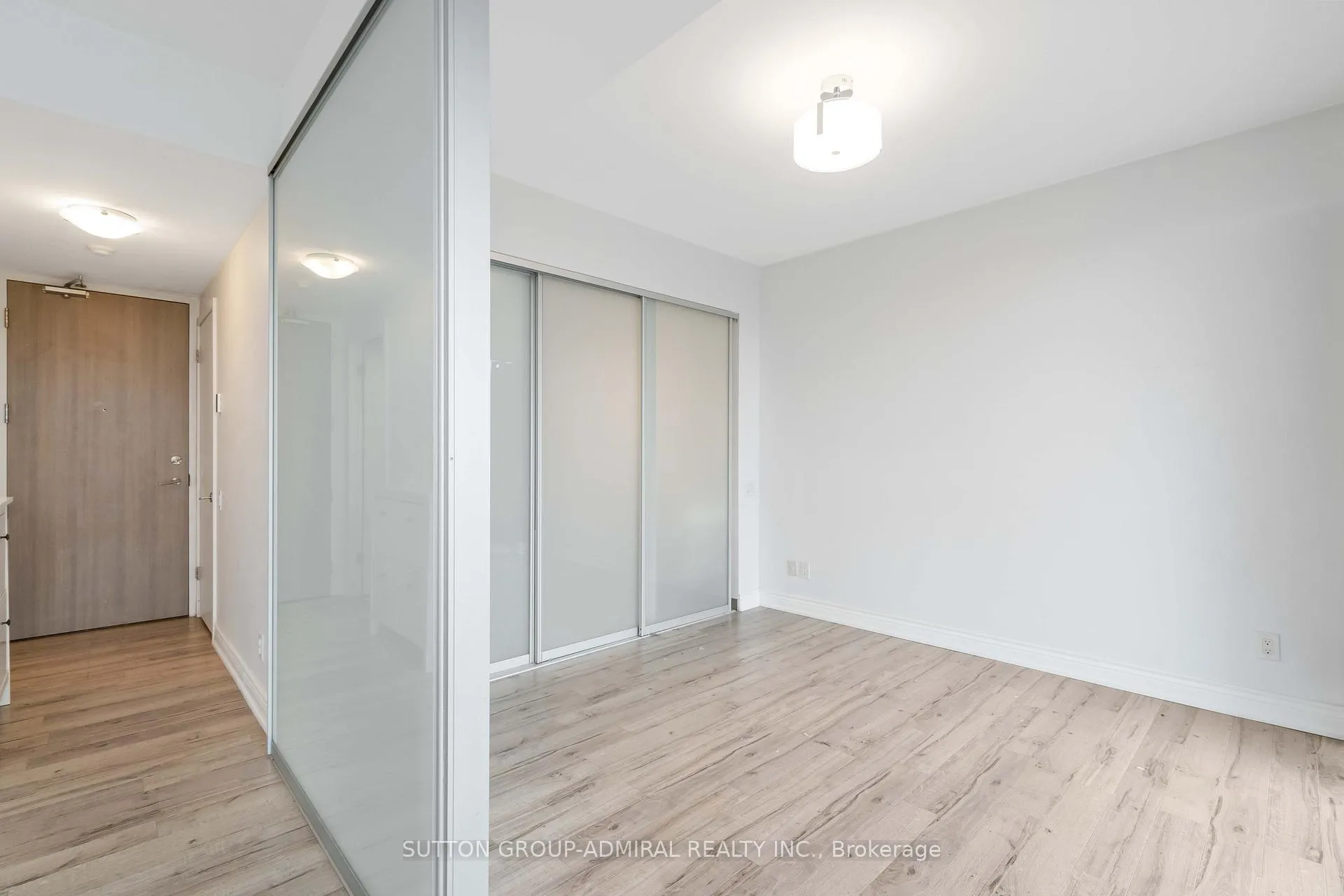 Photo 16 of Unit 3303, 70 Distillery Lane, Toronto, Waterfront Communities — HOMEH