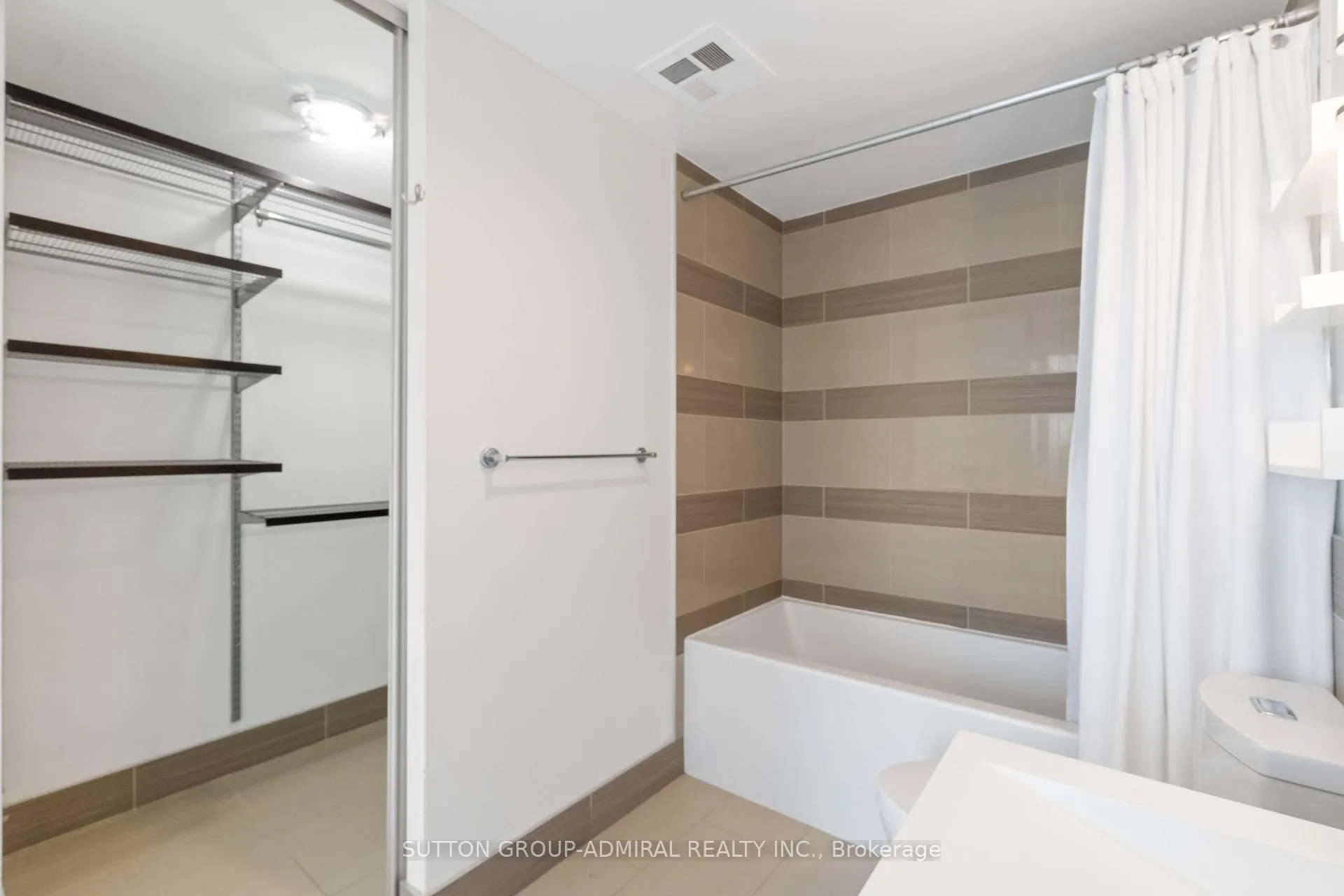Photo 22 of Unit 3303, 70 Distillery Lane, Toronto, Waterfront Communities — HOMEH