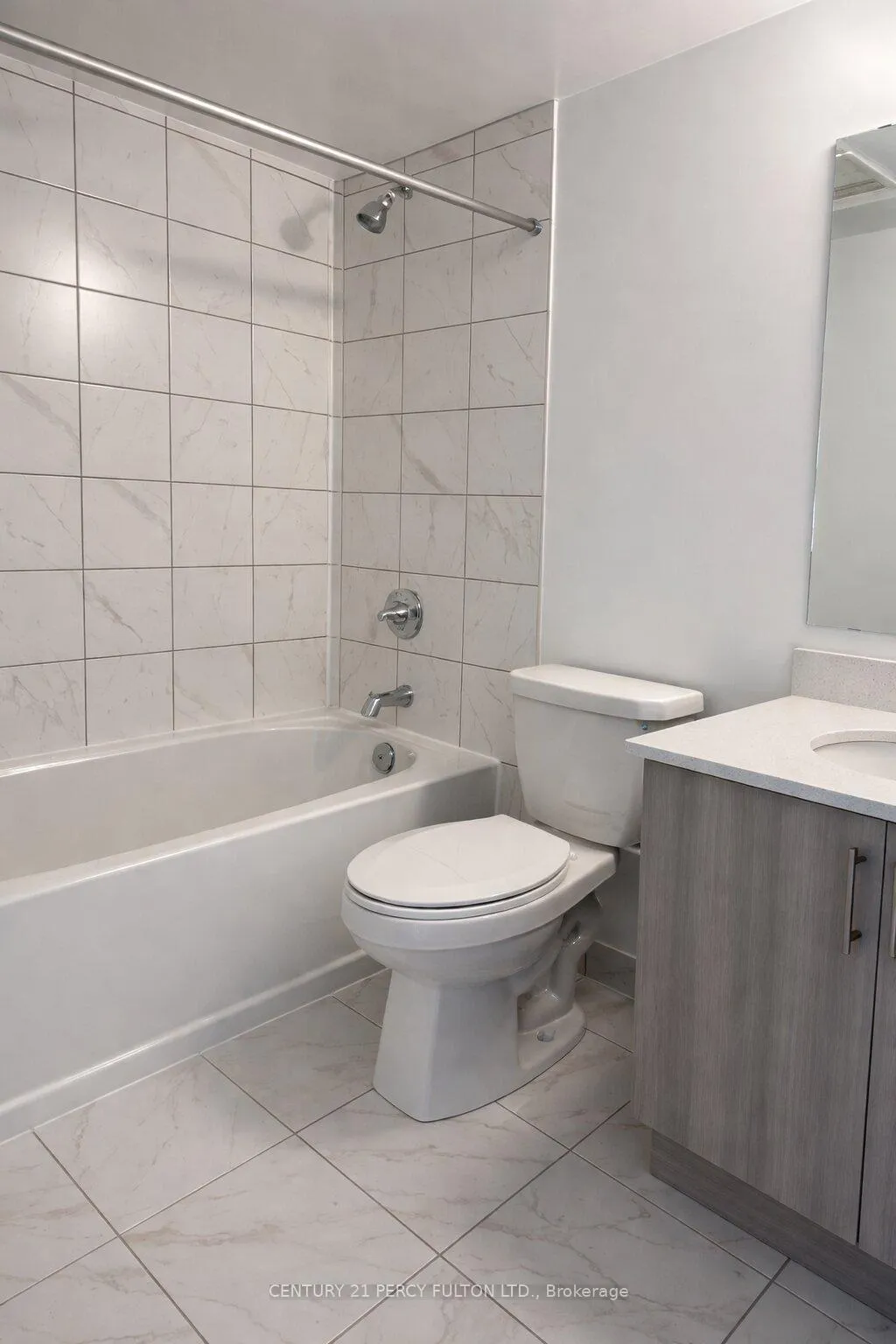 Photo 7 of Unit 803, 1010 Sandy Beach Road, Pickering, Bay Ridges — HOMEH