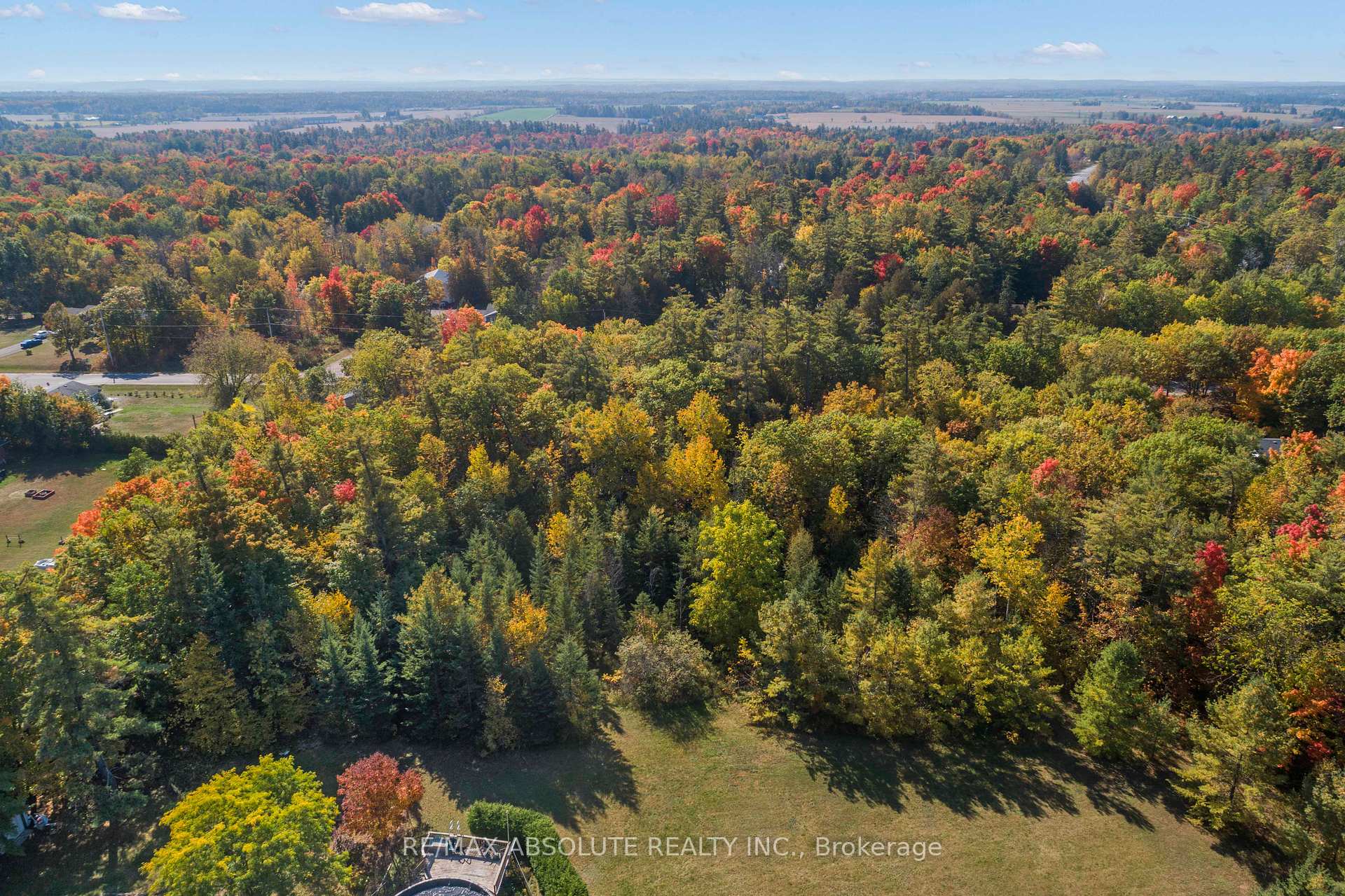 Photo 6 of 01 Braecrest Avenue, McNab/Braeside, Mcnab/Braeside Twps — HOMEH