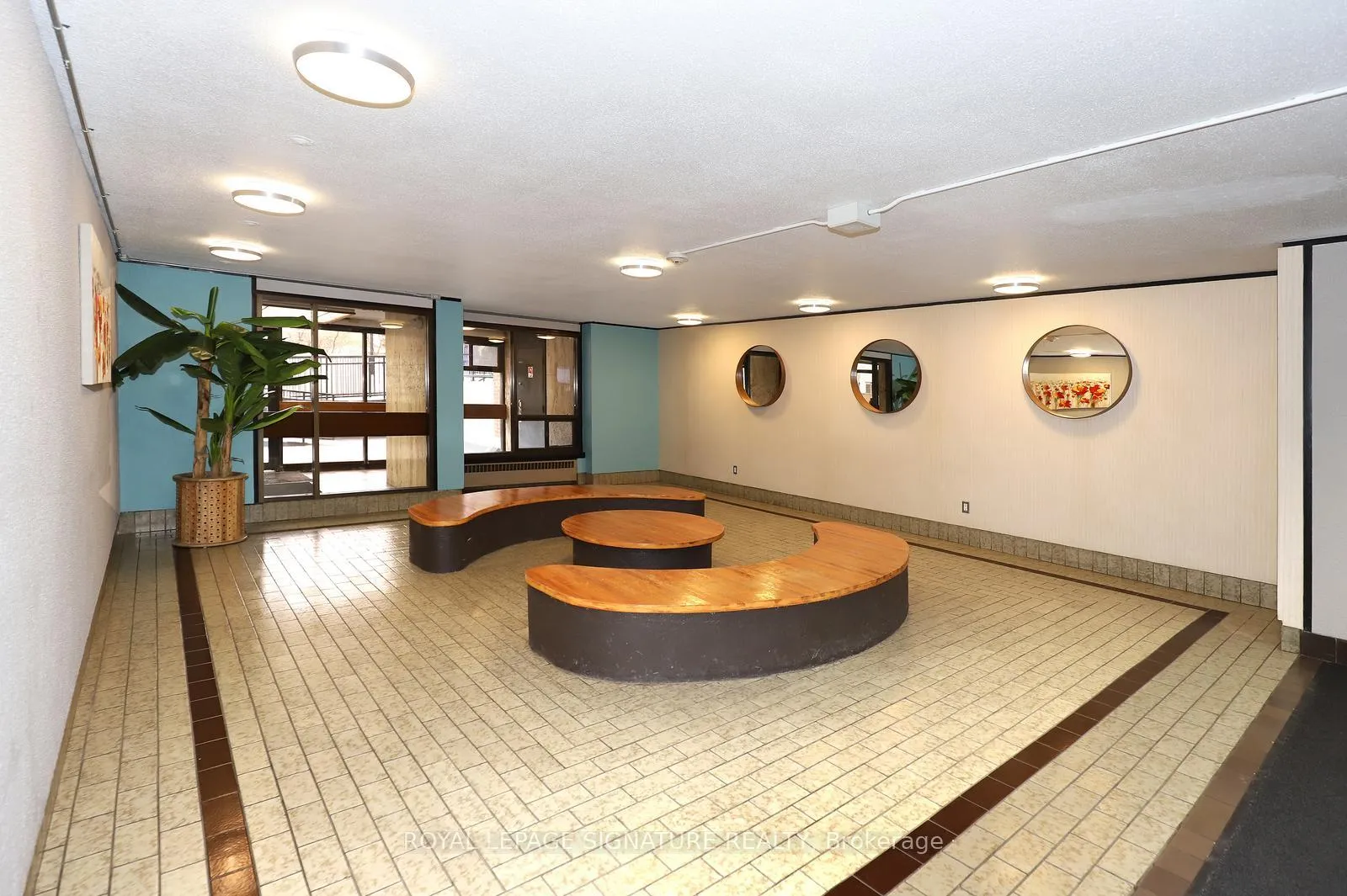 Photo 4 of Unit 2202, 3 Massey Square, Toronto, Crescent Town — HOMEH