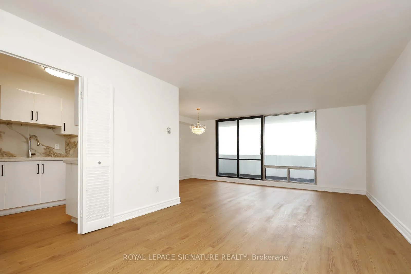 Photo 9 of Unit 2202, 3 Massey Square, Toronto, Crescent Town — HOMEH