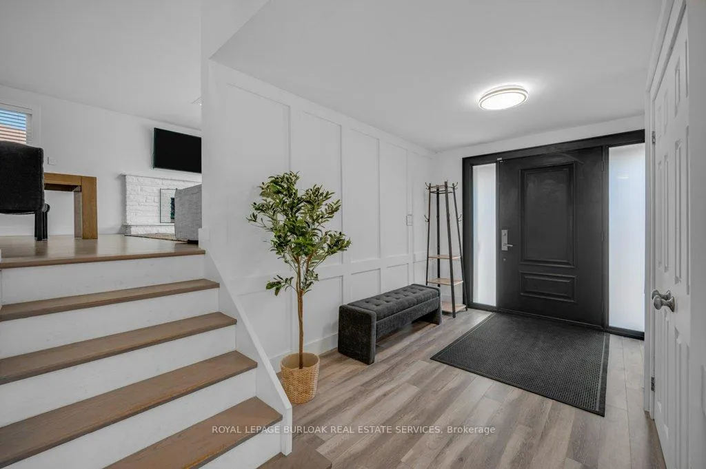 Photo 3 of 628 Ardleigh Crescent, Burlington, Appleby — HOMEH