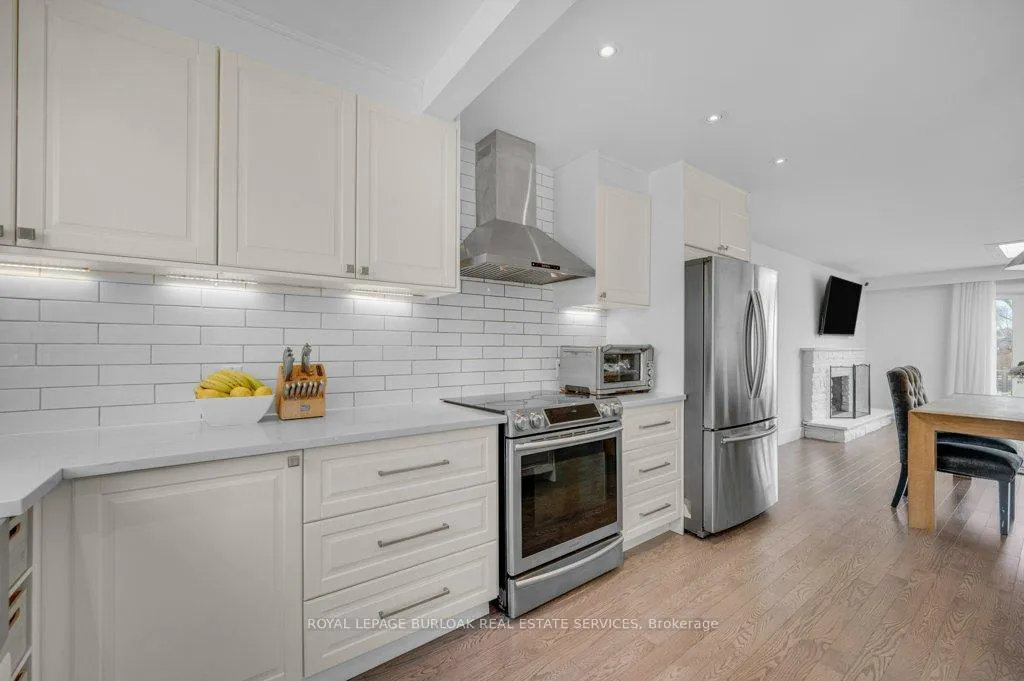 Photo 6 of 628 Ardleigh Crescent, Burlington, Appleby — HOMEH