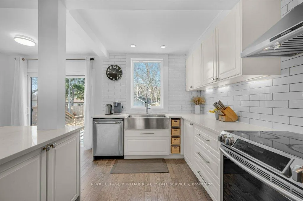 Photo 7 of 628 Ardleigh Crescent, Burlington, Appleby — HOMEH