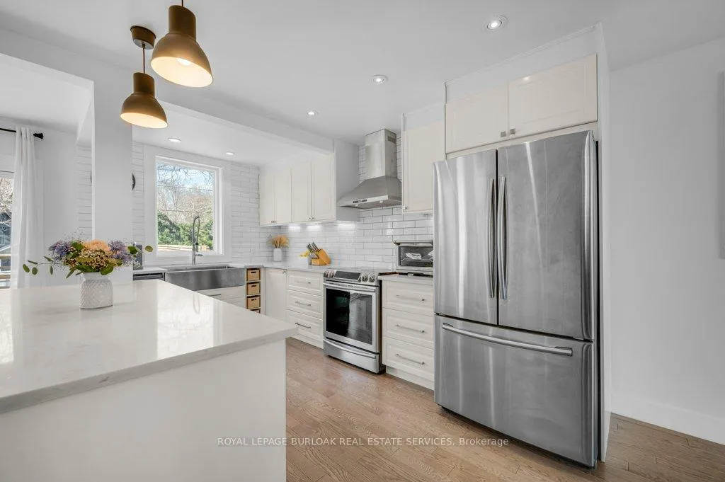 Photo 8 of 628 Ardleigh Crescent, Burlington, Appleby — HOMEH