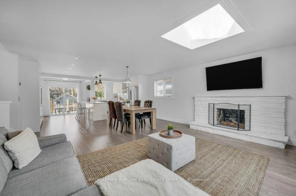 Photo 12 of 628 Ardleigh Crescent, Burlington, Appleby — HOMEH