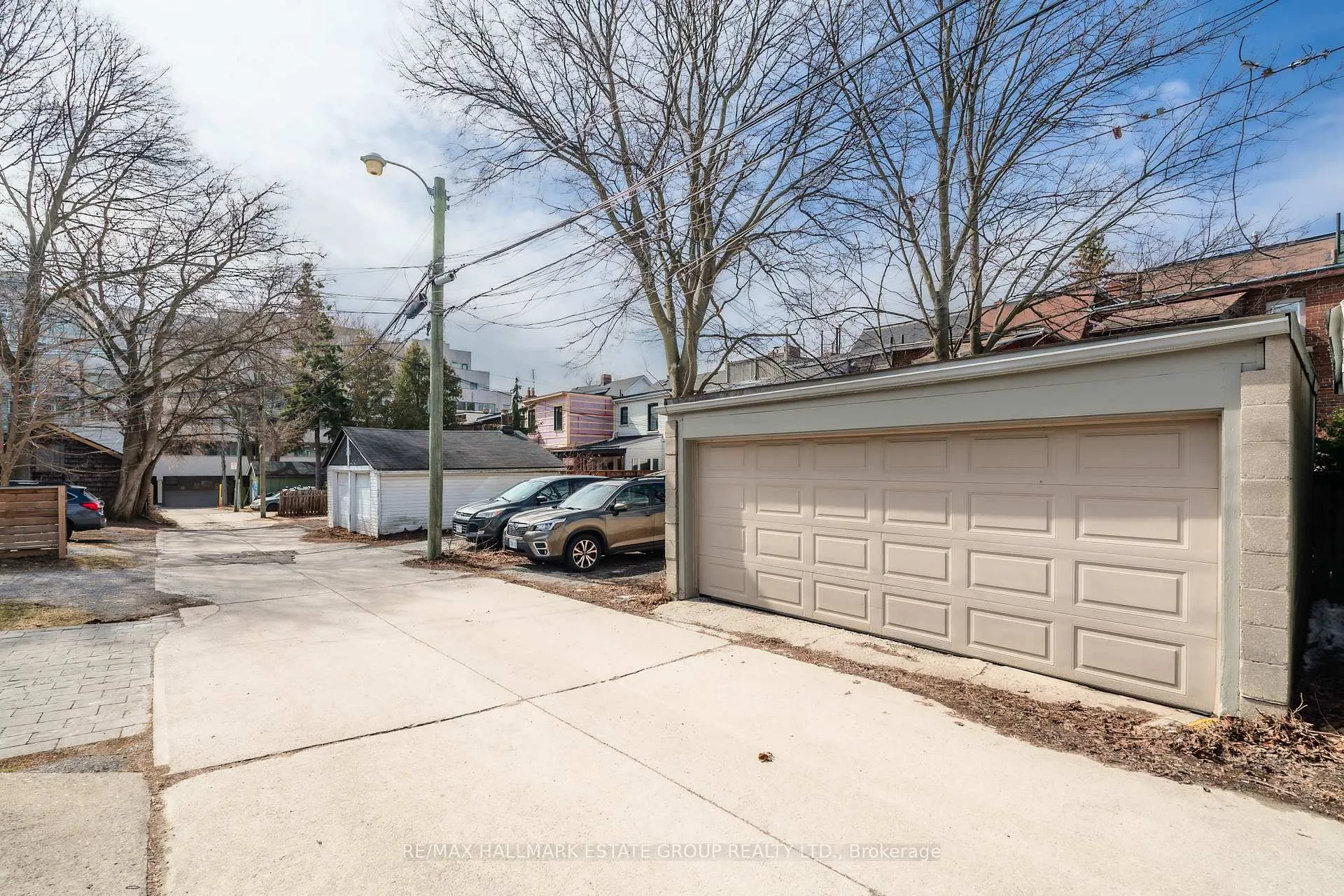 Photo 2 of 27 Rainsford Road, Toronto, The Beaches — HOMEH