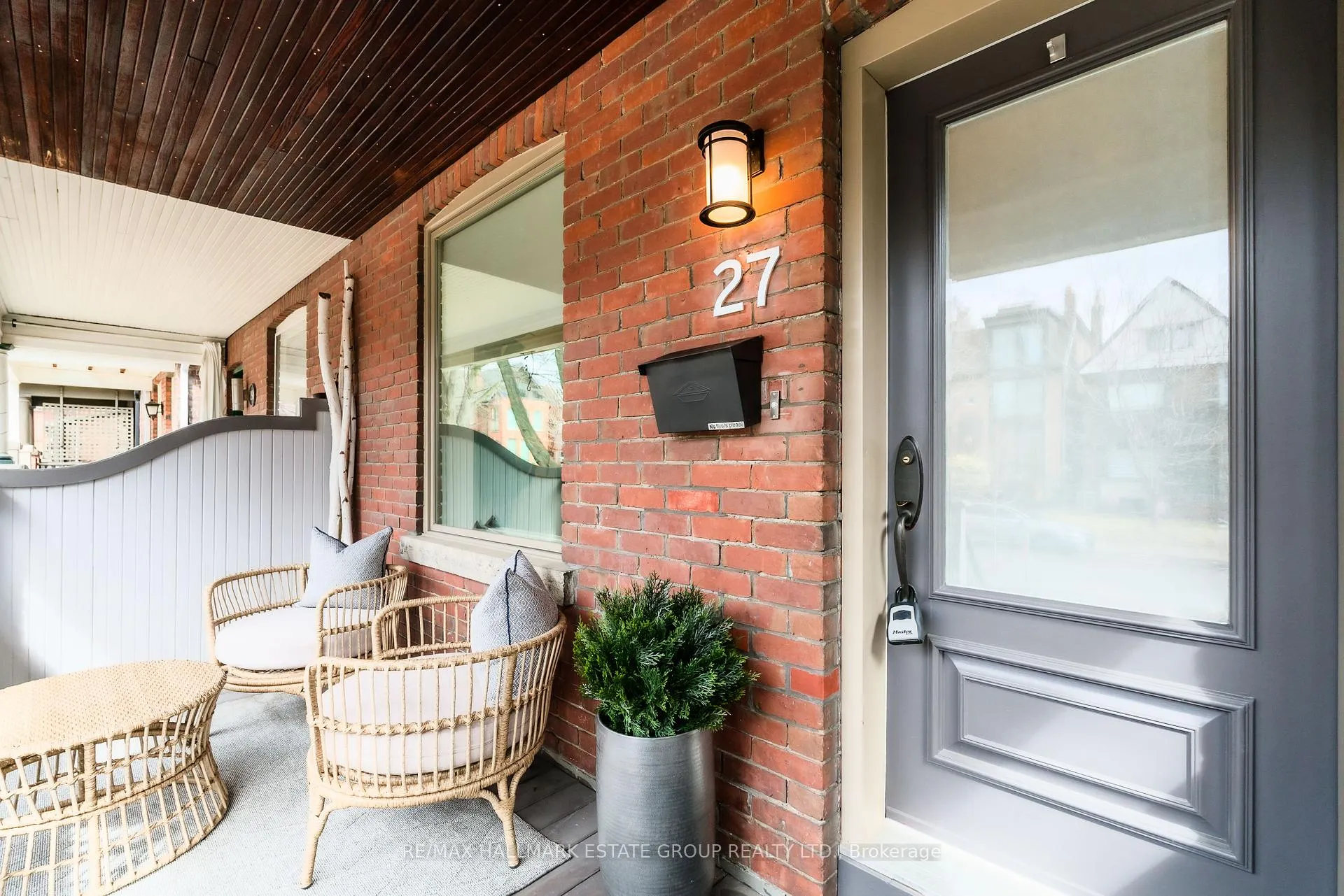 Photo 4 of 27 Rainsford Road, Toronto, The Beaches — HOMEH