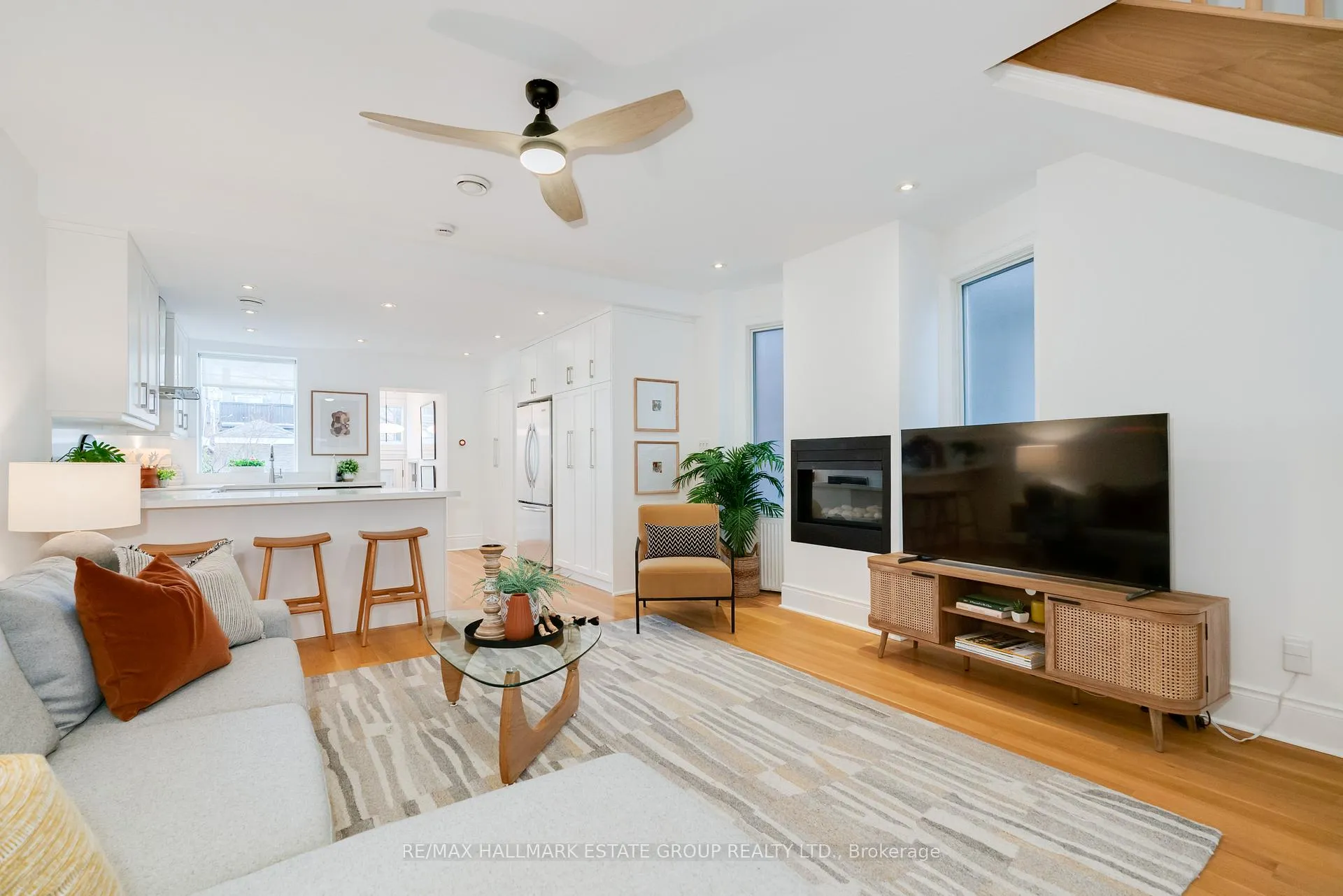 Photo 9 of 27 Rainsford Road, Toronto, The Beaches — HOMEH