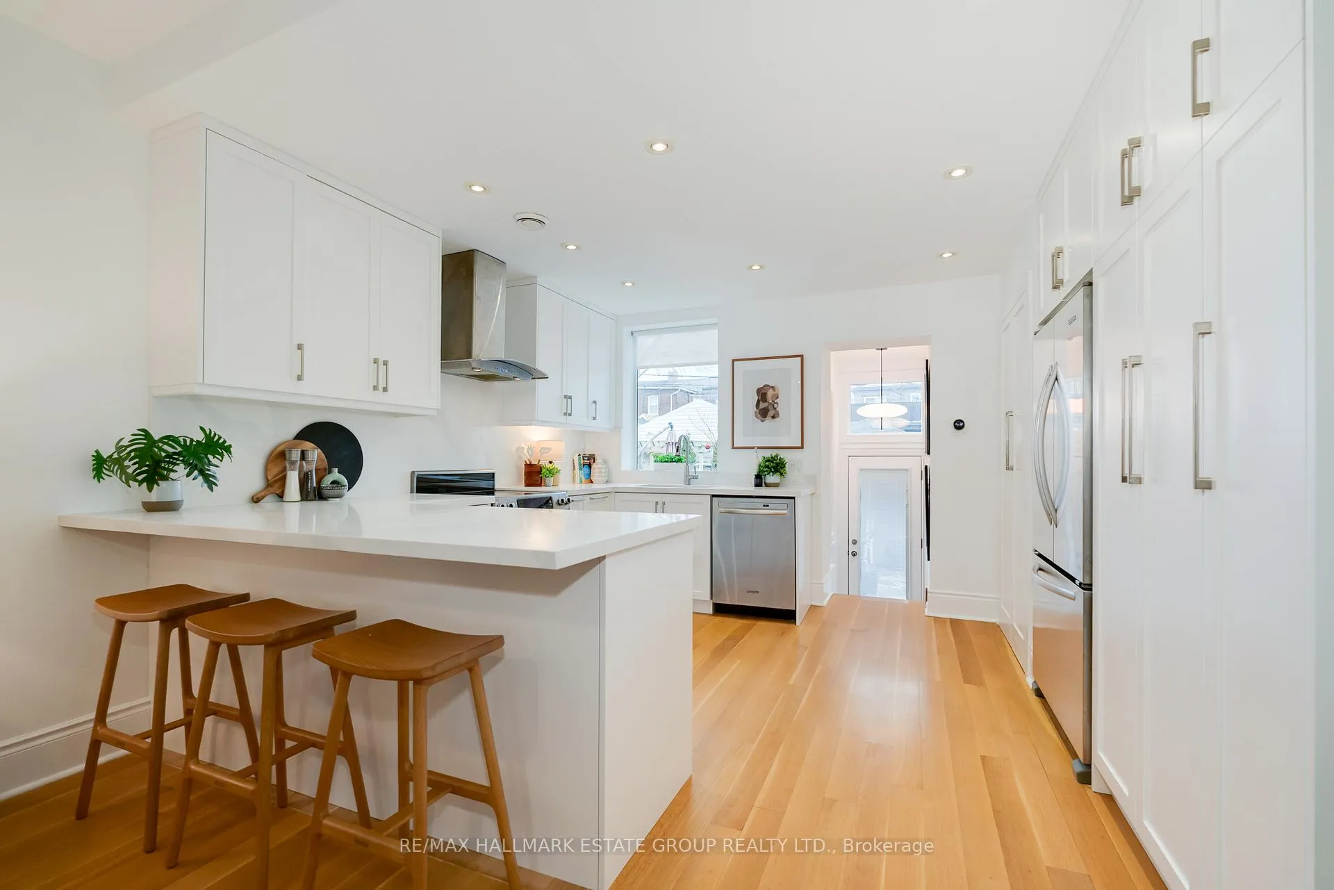 Photo 12 of 27 Rainsford Road, Toronto, The Beaches — HOMEH