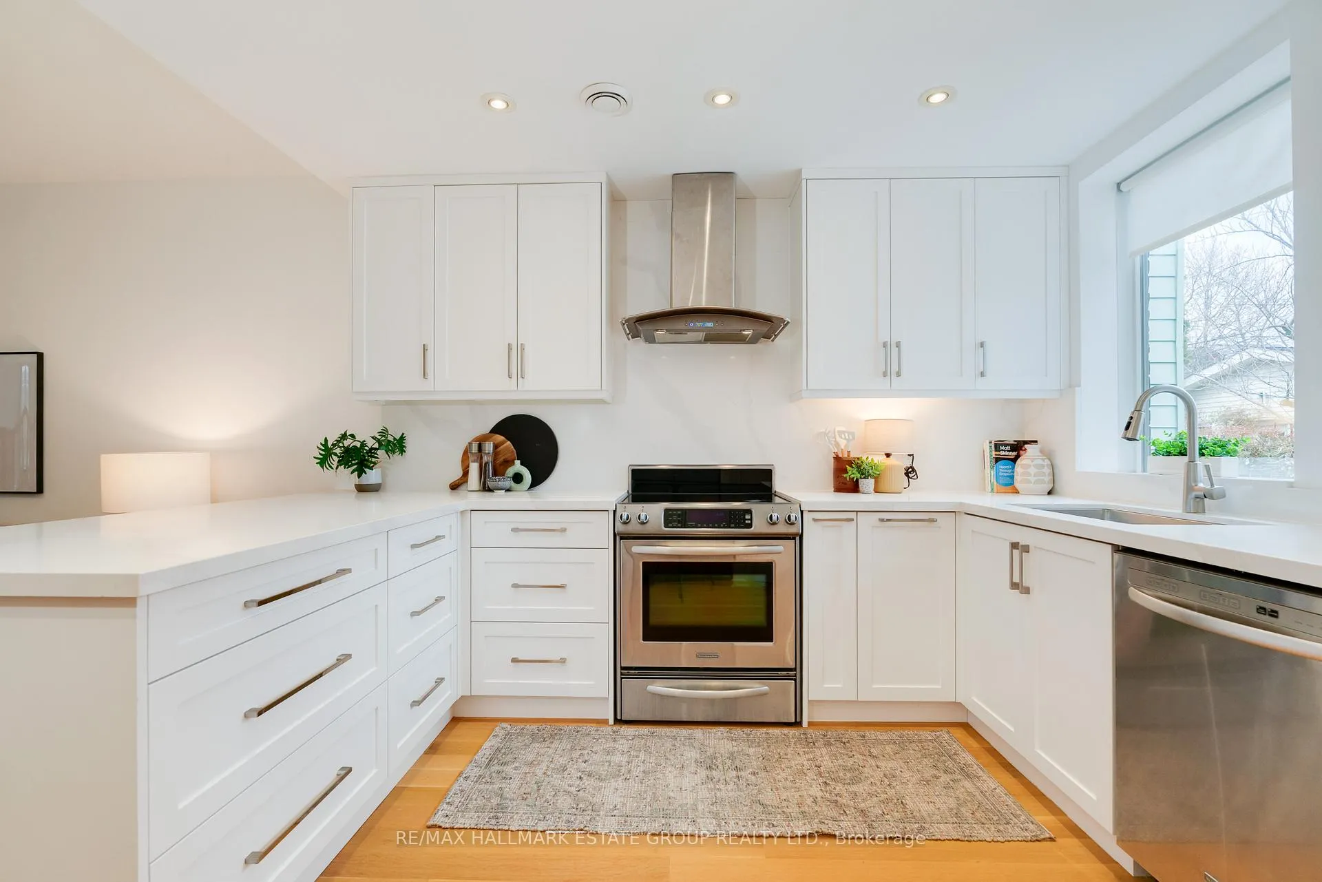 Photo 14 of 27 Rainsford Road, Toronto, The Beaches — HOMEH