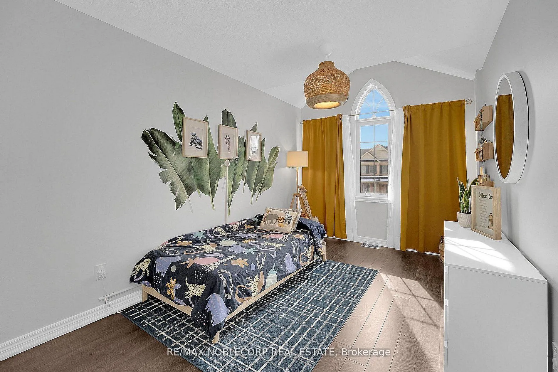 Photo 24 of 40 Sharpe Crescent, New Tecumseth, Tottenham — HOMEH