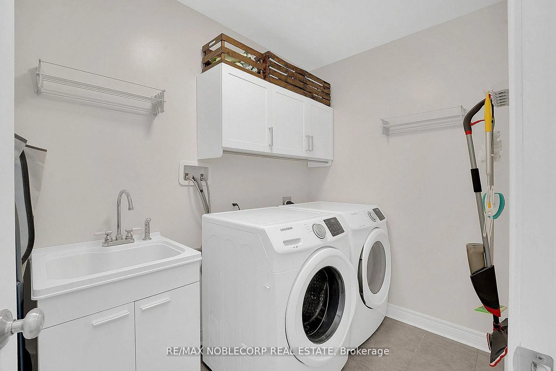 Photo 27 of 40 Sharpe Crescent, New Tecumseth, Tottenham — HOMEH