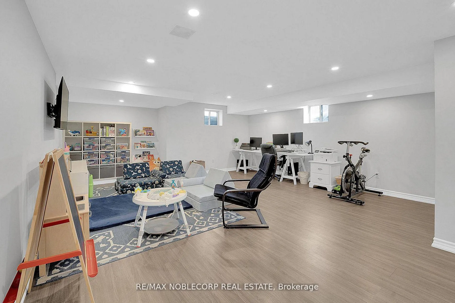 Photo 28 of 40 Sharpe Crescent, New Tecumseth, Tottenham — HOMEH