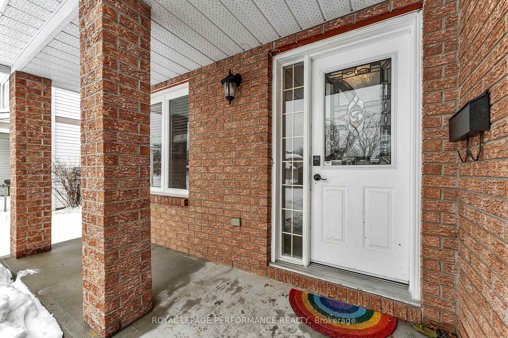 Photo 2 of 73 Picasso Drive, Ottawa, Hunt Club Park — HOMEH