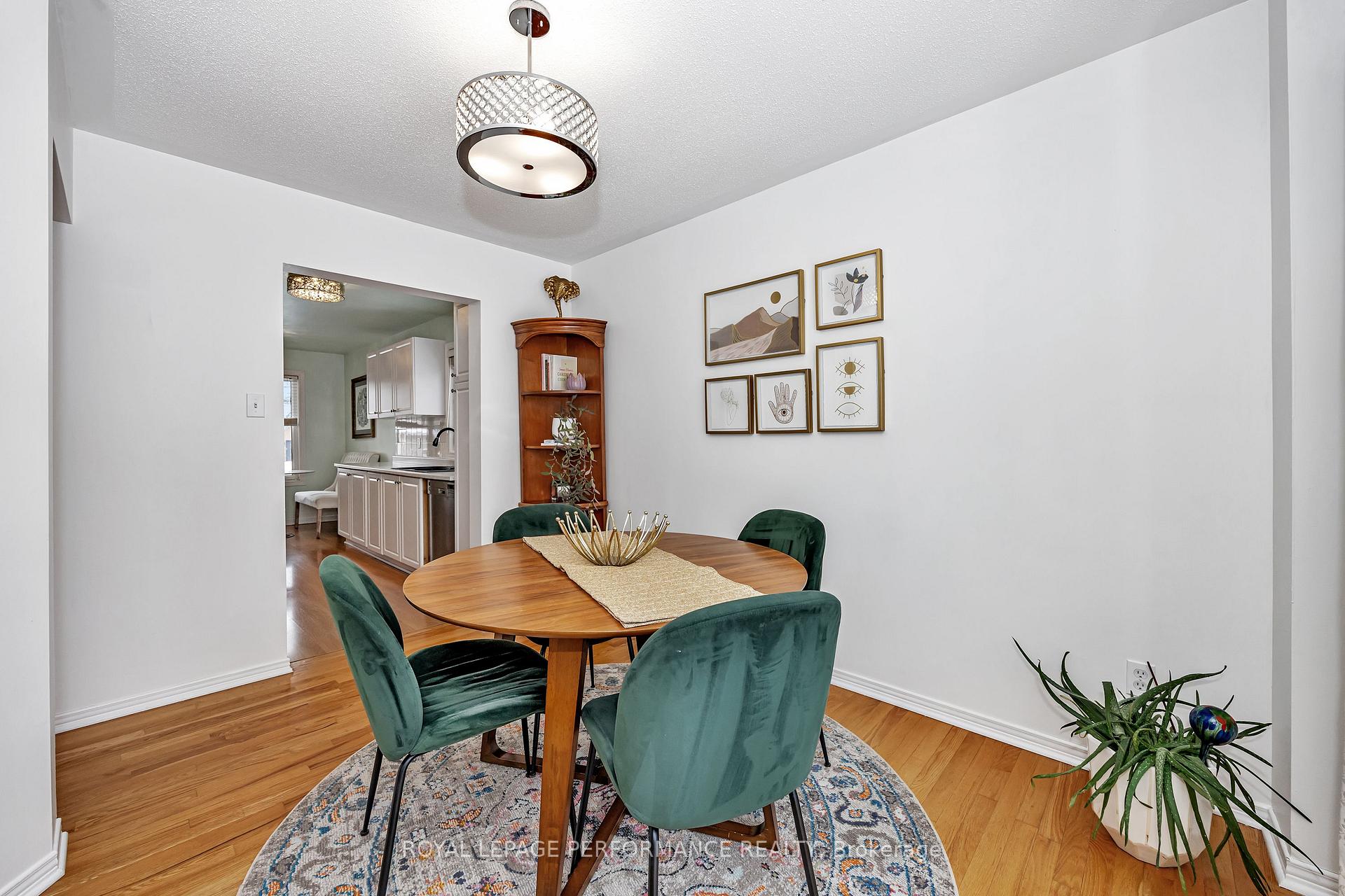 Photo 10 of 73 Picasso Drive, Ottawa, Hunt Club Park — HOMEH