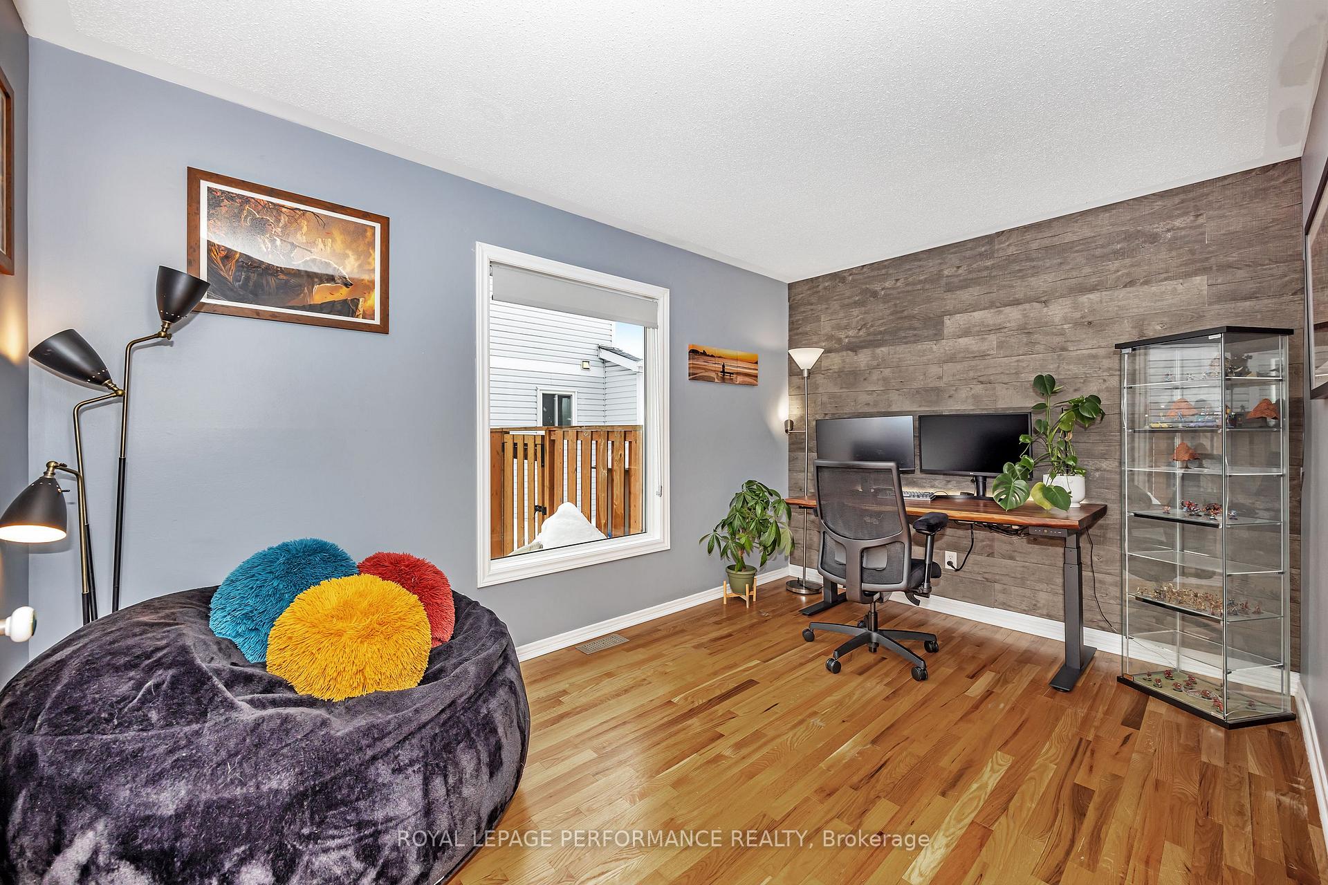 Photo 15 of 73 Picasso Drive, Ottawa, Hunt Club Park — HOMEH