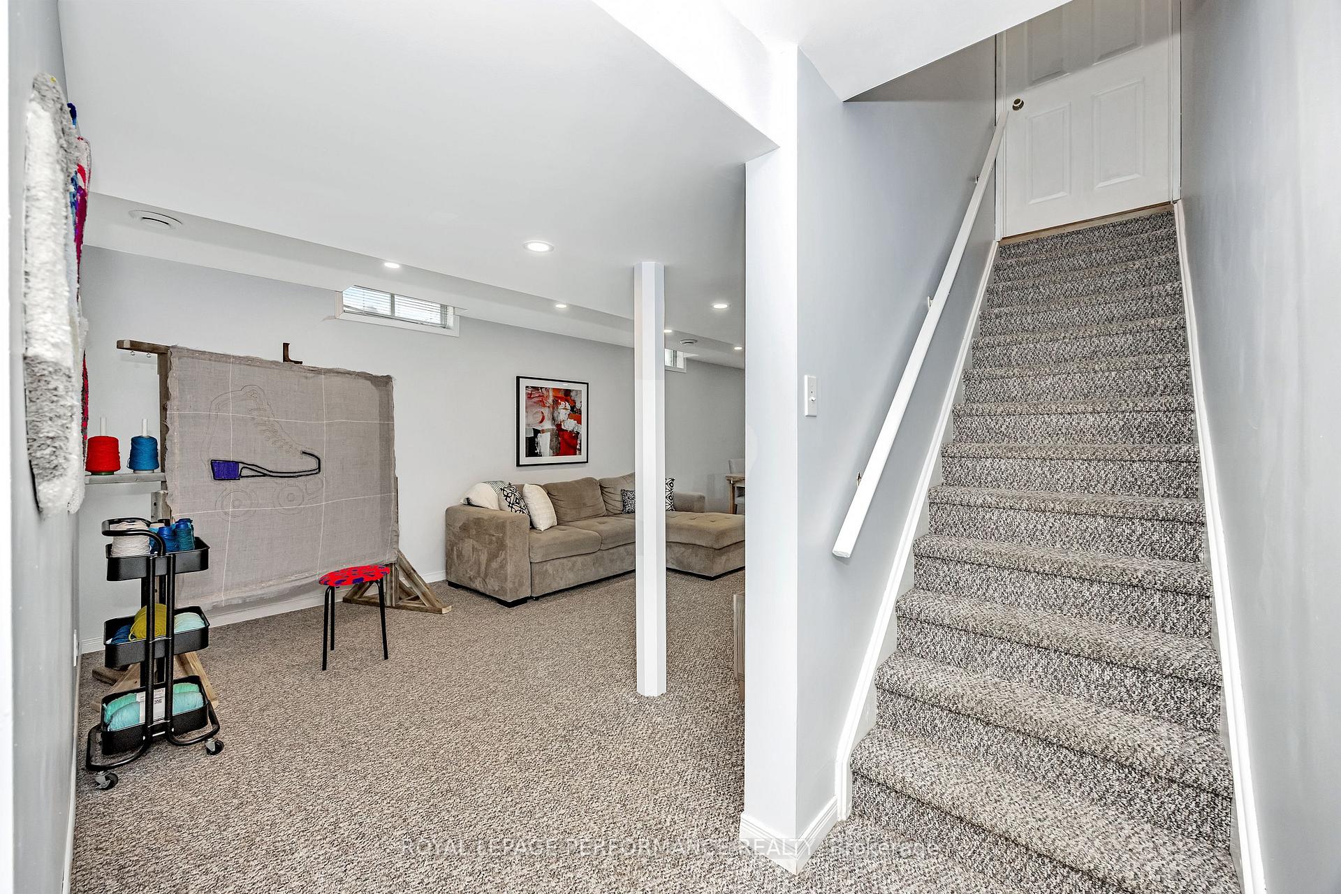Photo 31 of 73 Picasso Drive, Ottawa, Hunt Club Park — HOMEH